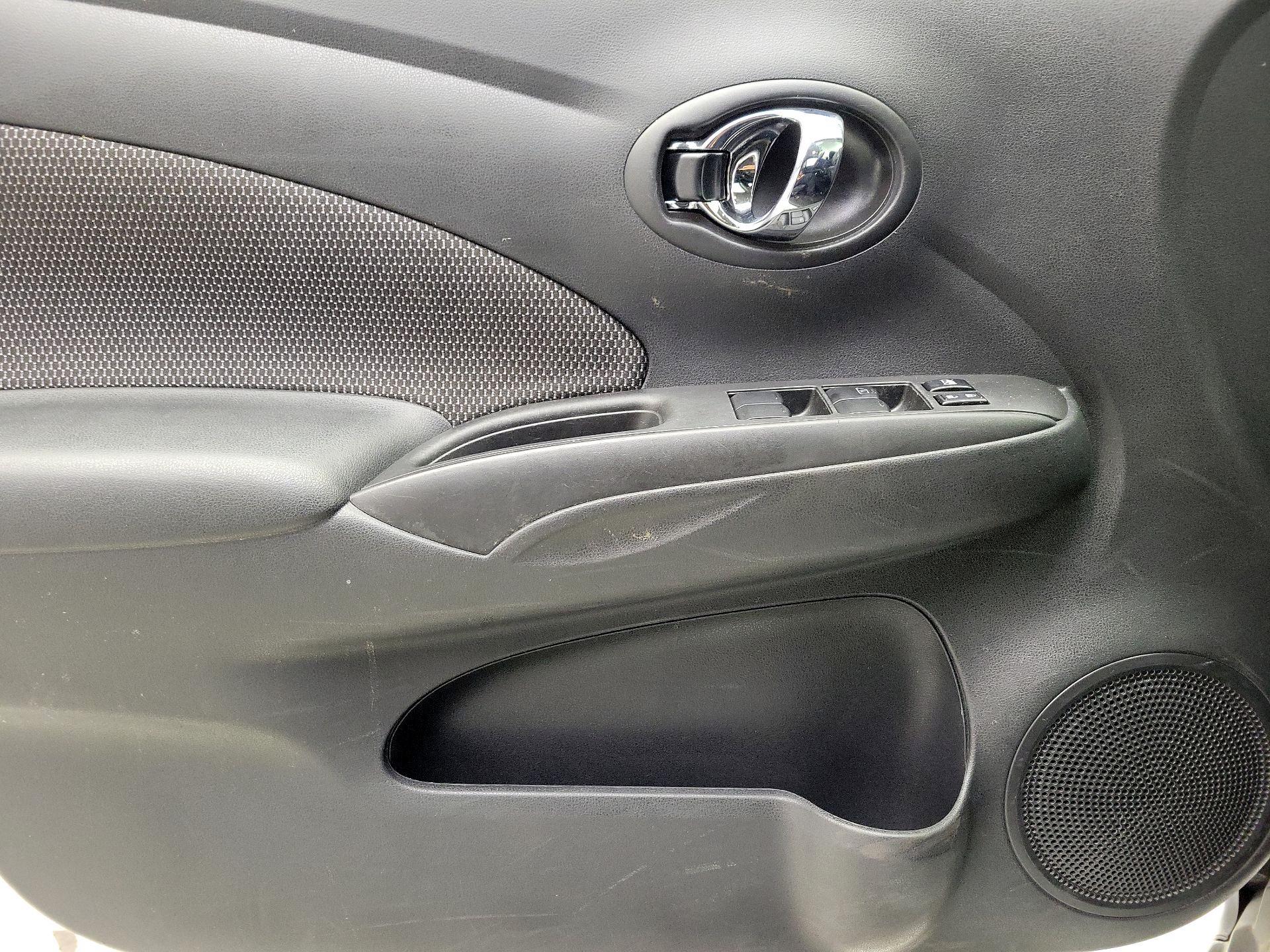 Thumbnail: 2015 Nissan Versa - 12