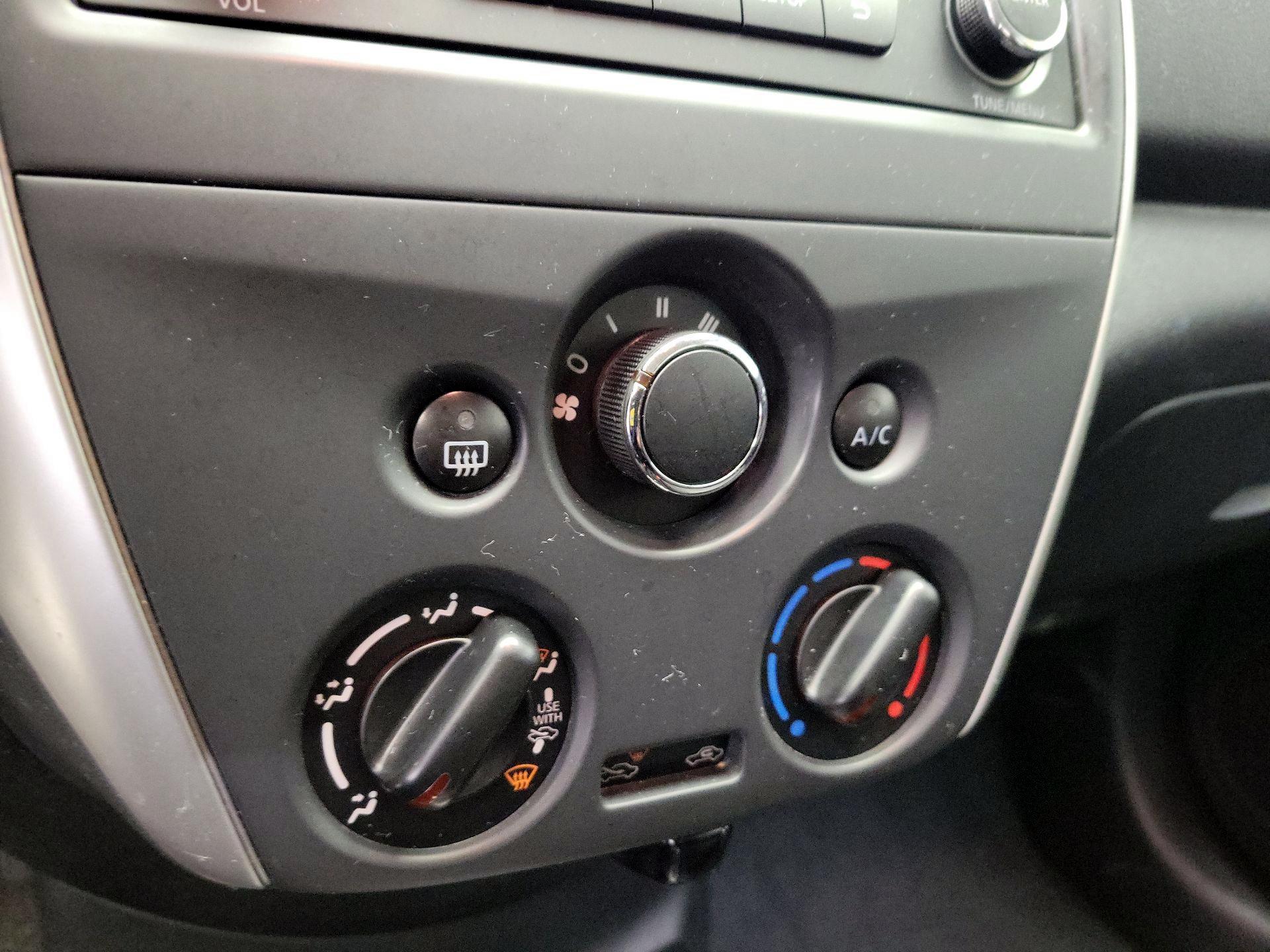 Thumbnail: 2015 Nissan Versa - 14