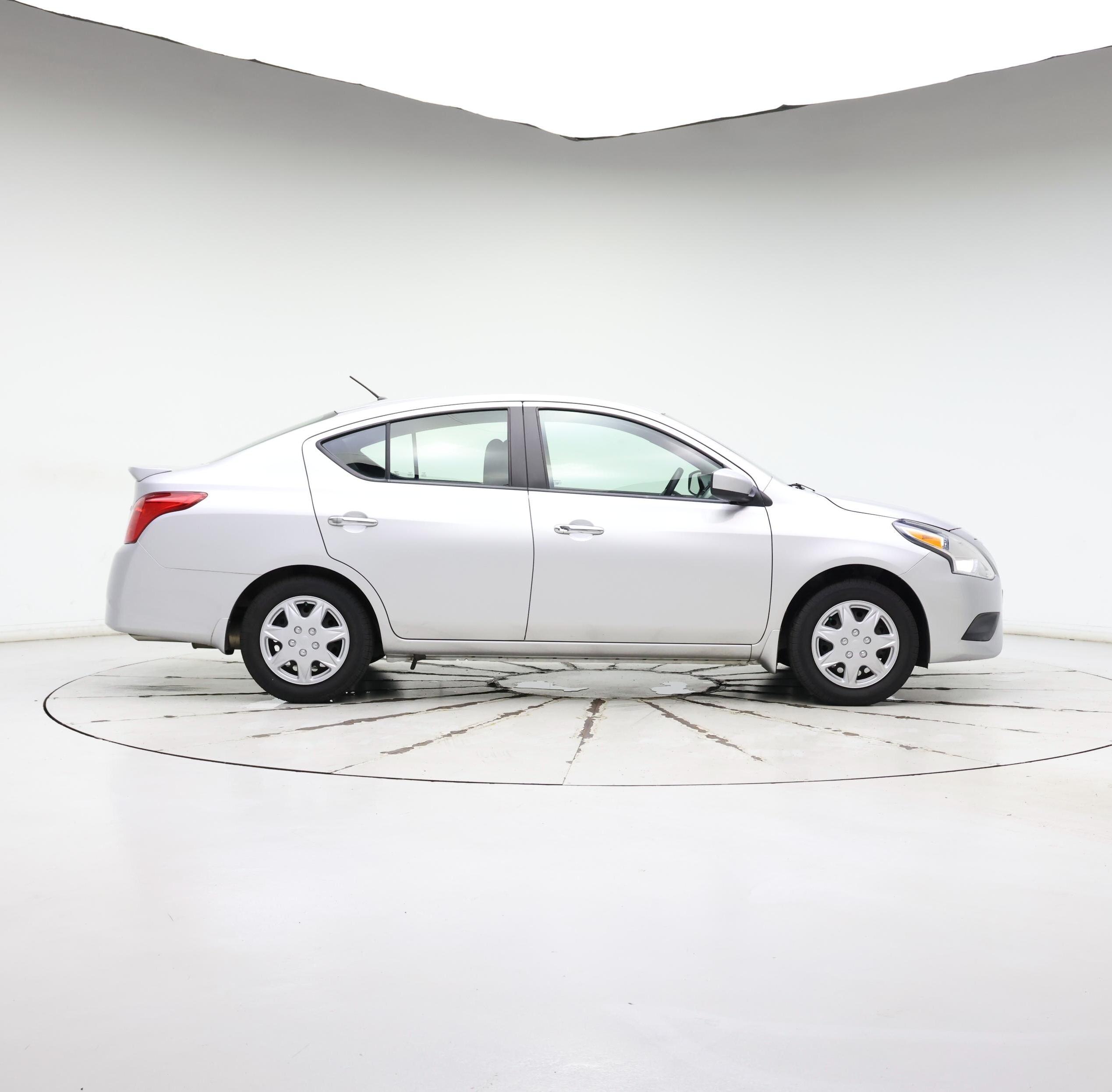 Thumbnail: 2015 Nissan Versa - 7