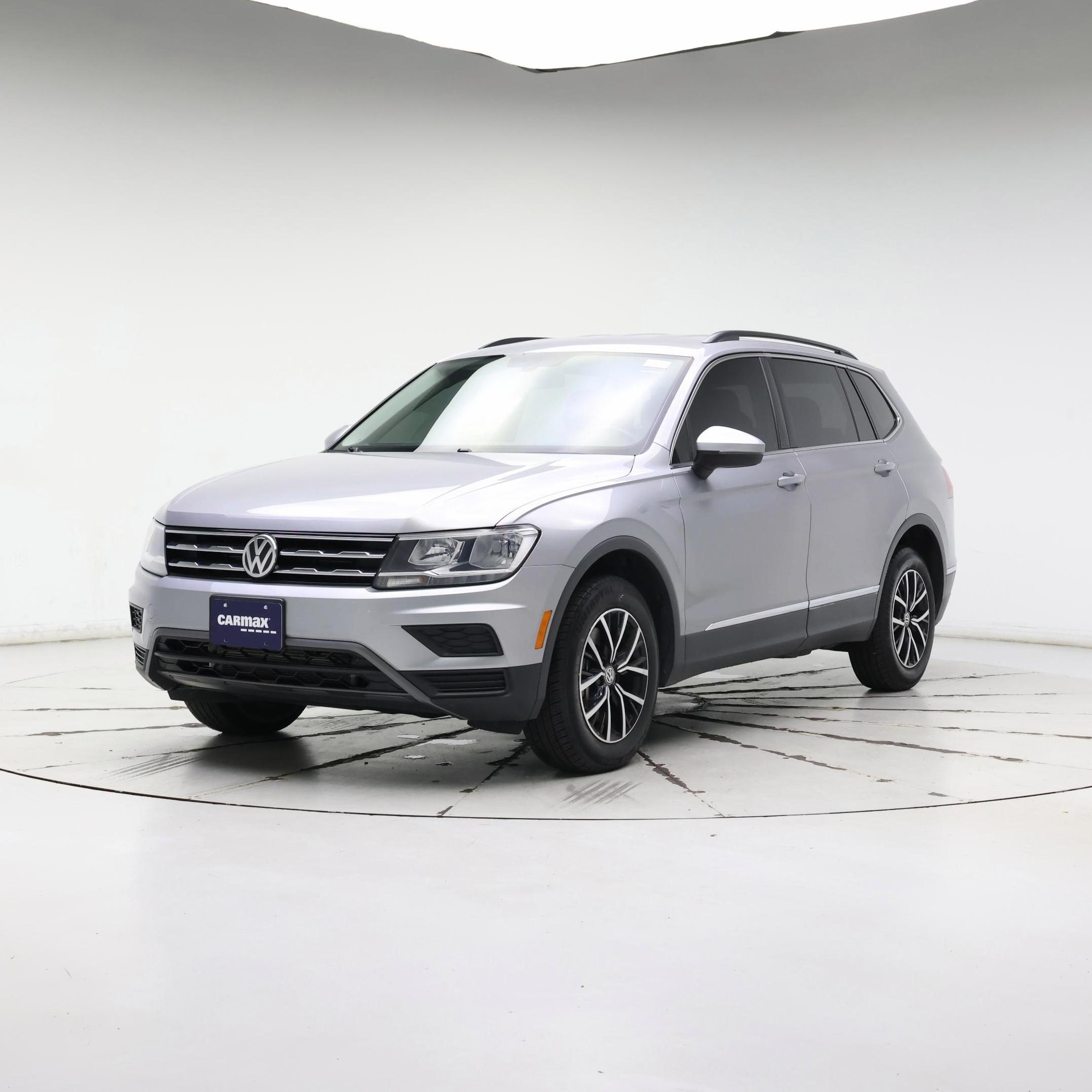 Thumbnail: 2021 Volkswagen Tiguan - 4