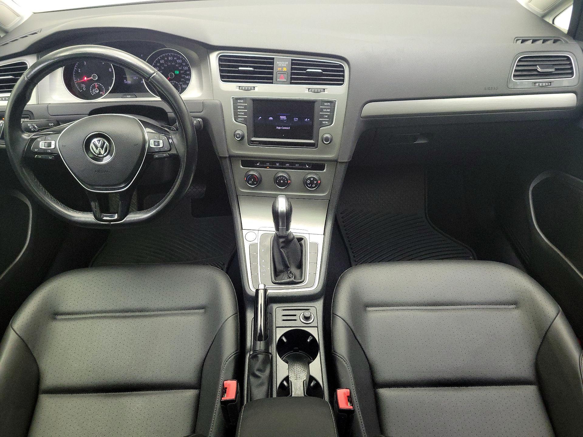 Thumbnail: 2017 Volkswagen Golf - 9
