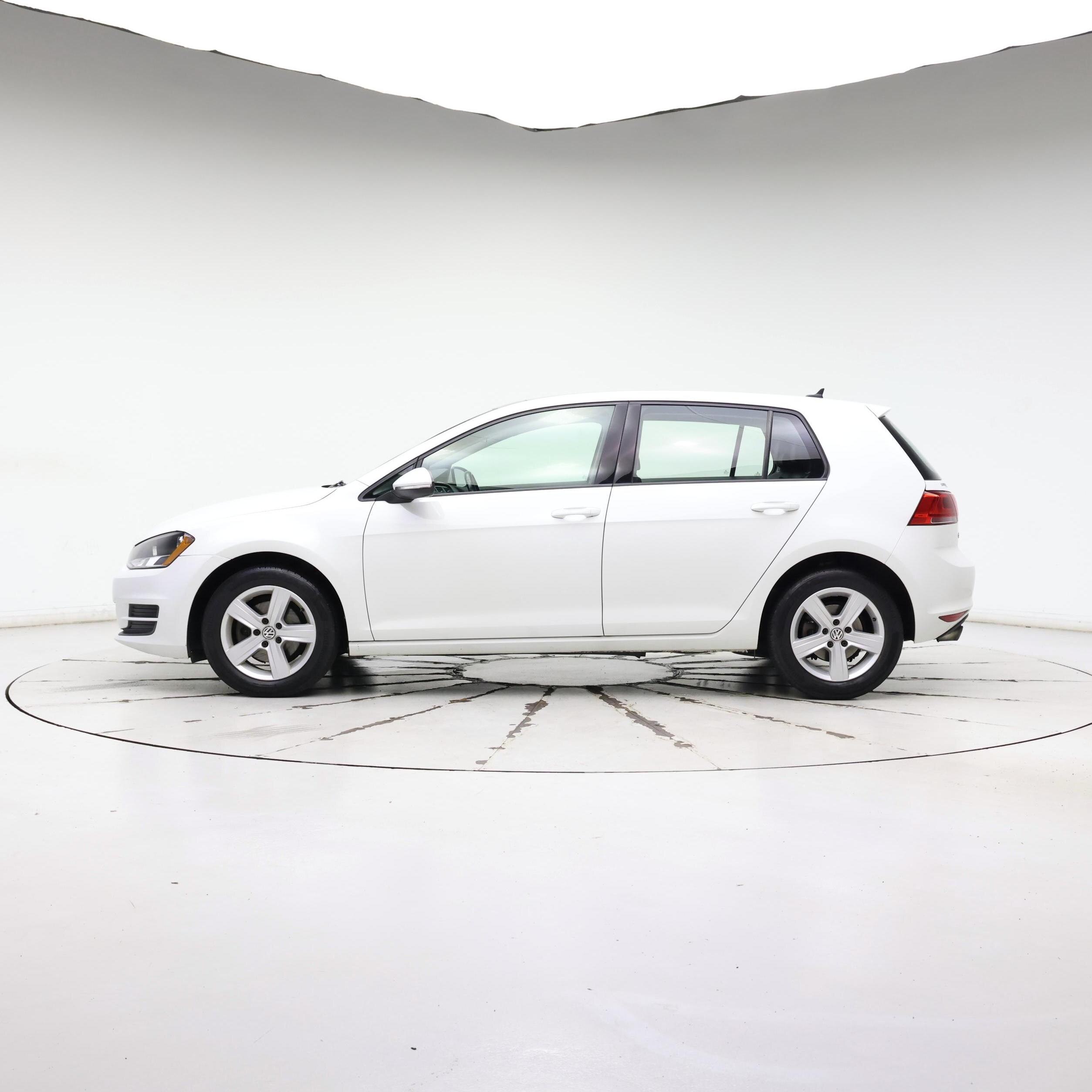 Thumbnail: 2017 Volkswagen Golf - 3