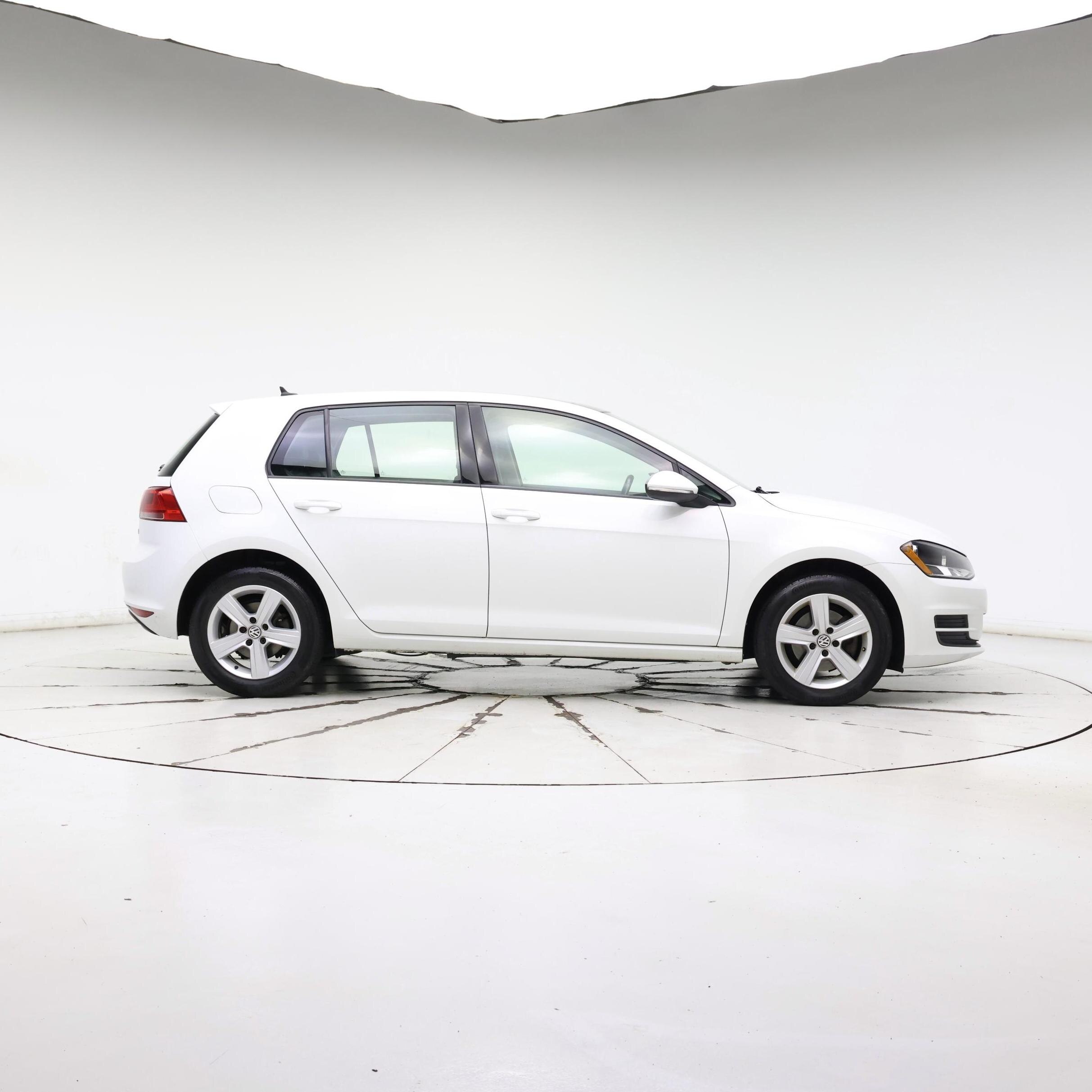 Thumbnail: 2017 Volkswagen Golf - 7