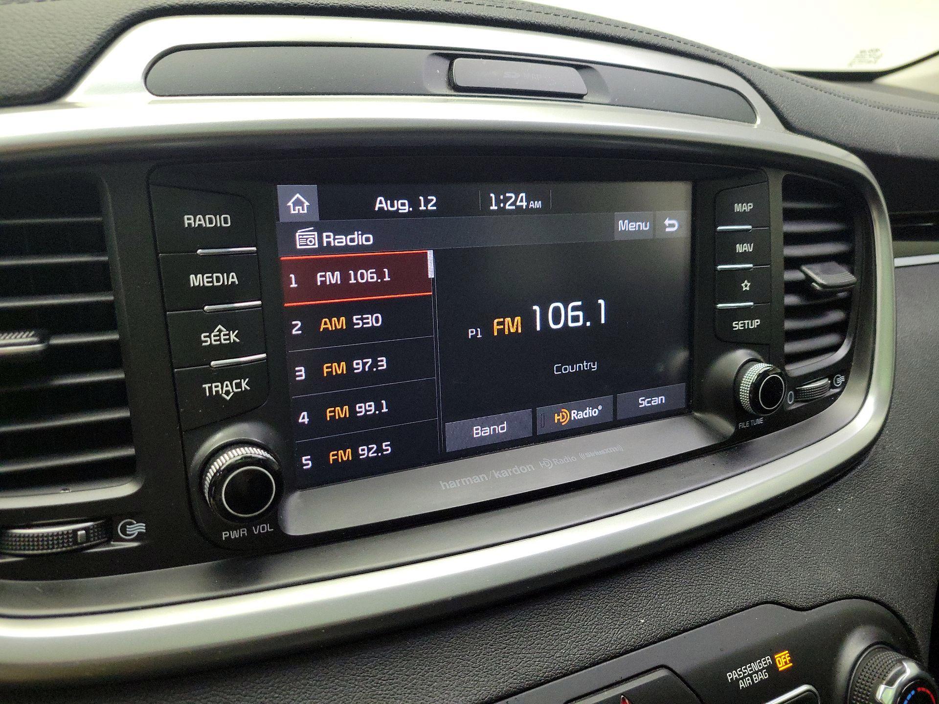Thumbnail: 2019 Kia Sorento - 16