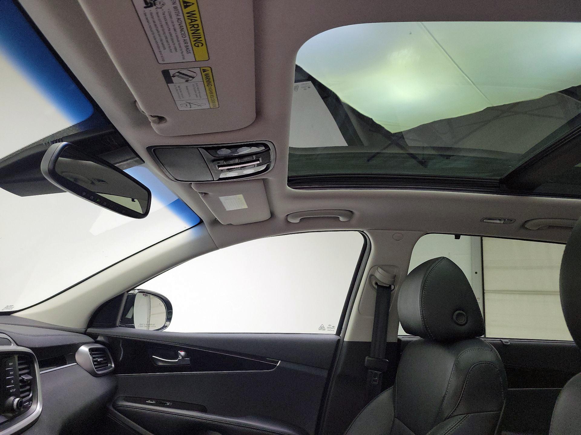 Thumbnail: 2019 Kia Sorento - 20