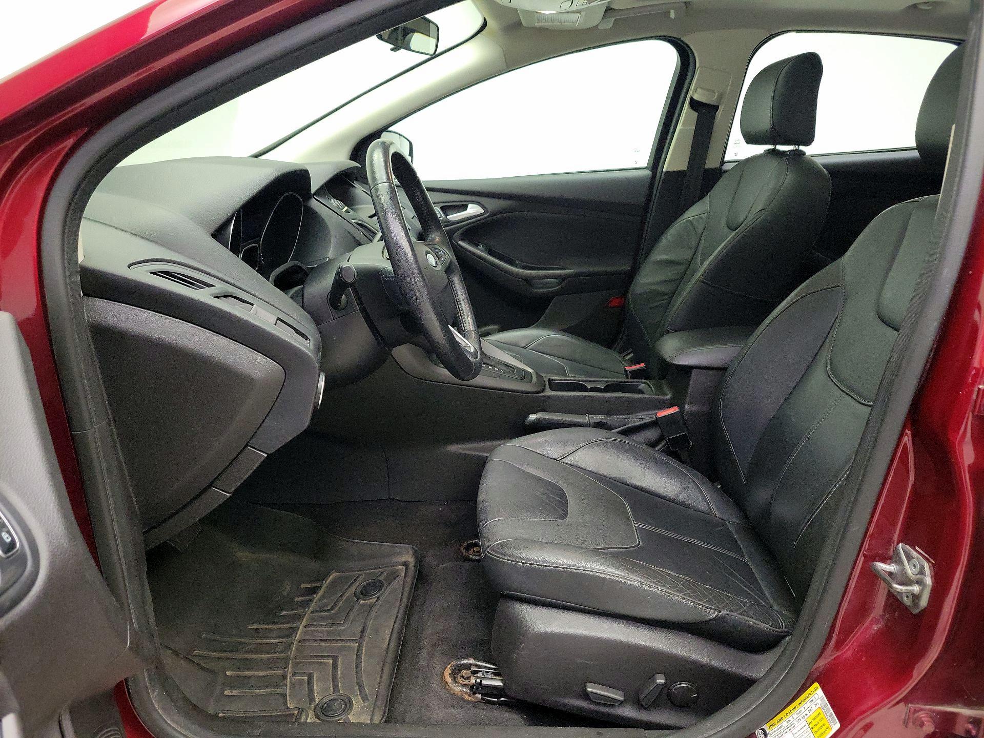 Thumbnail: 2016 Ford Focus - 11