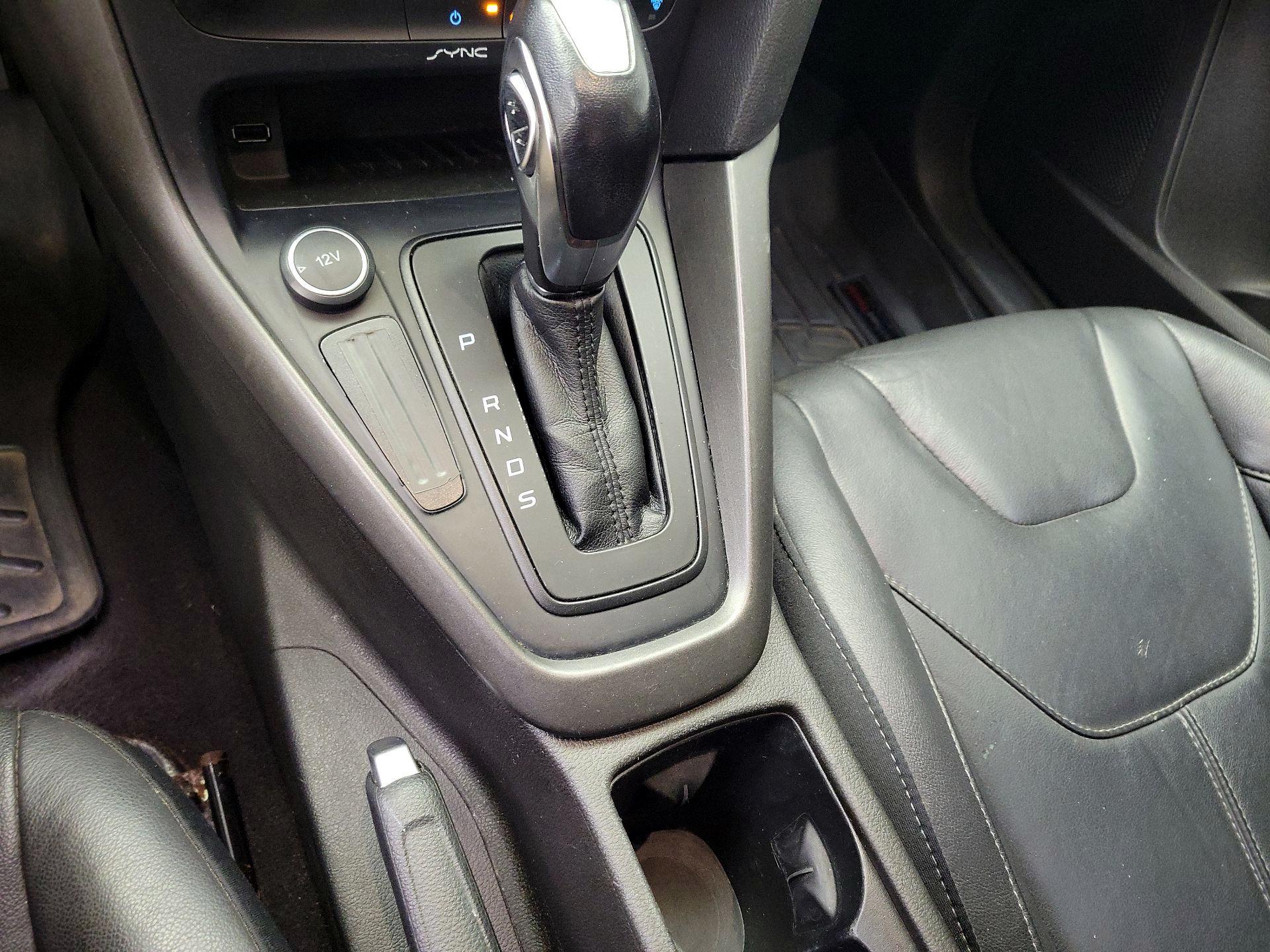 Thumbnail: 2016 Ford Focus - 17