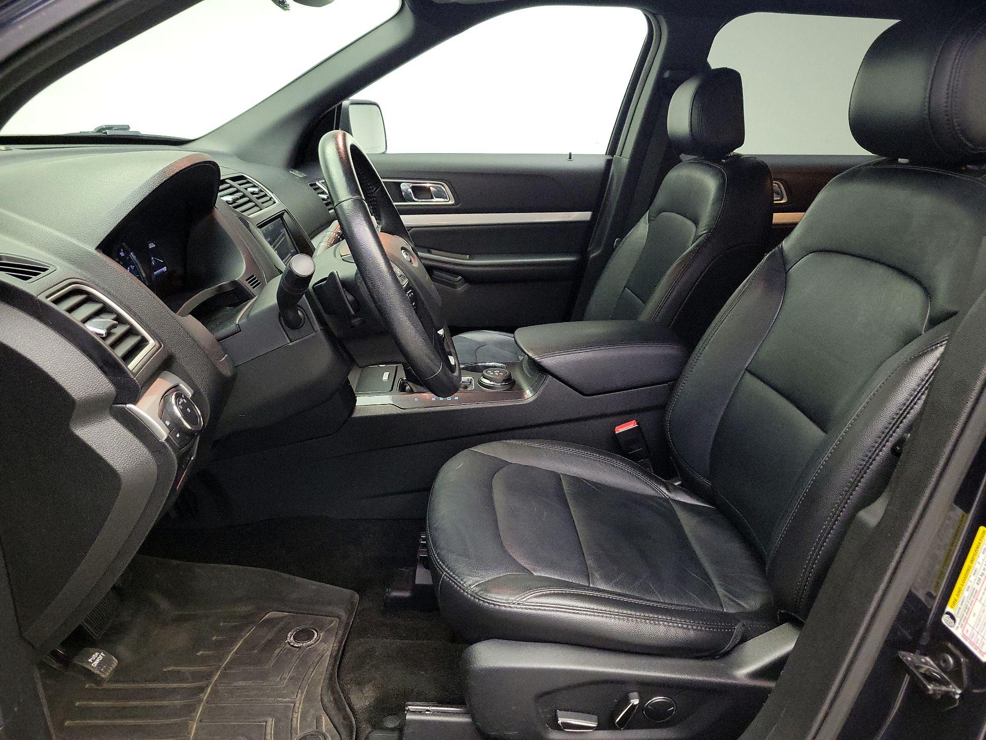 Thumbnail: 2017 Ford Explorer - 11