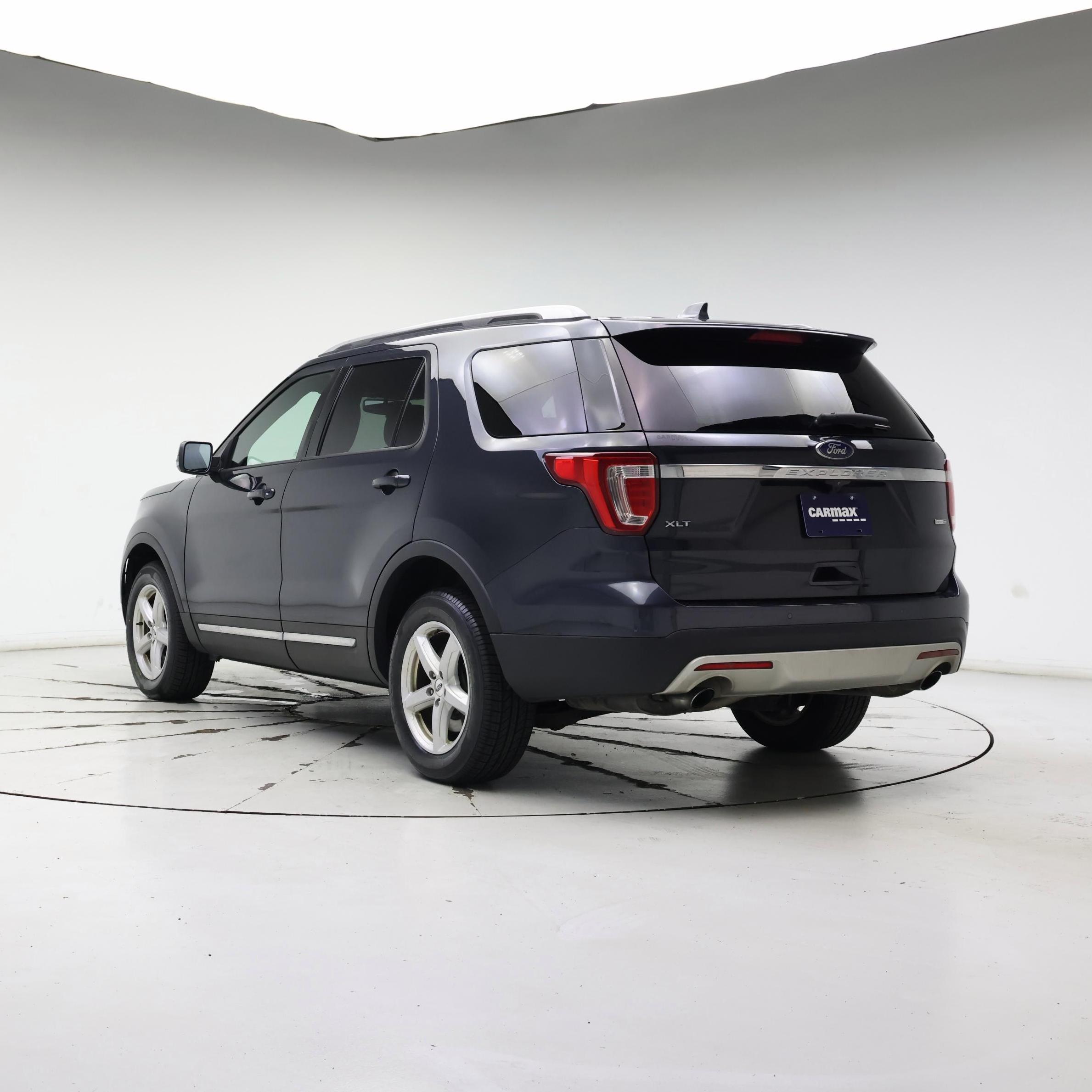 Thumbnail: 2017 Ford Explorer - 2