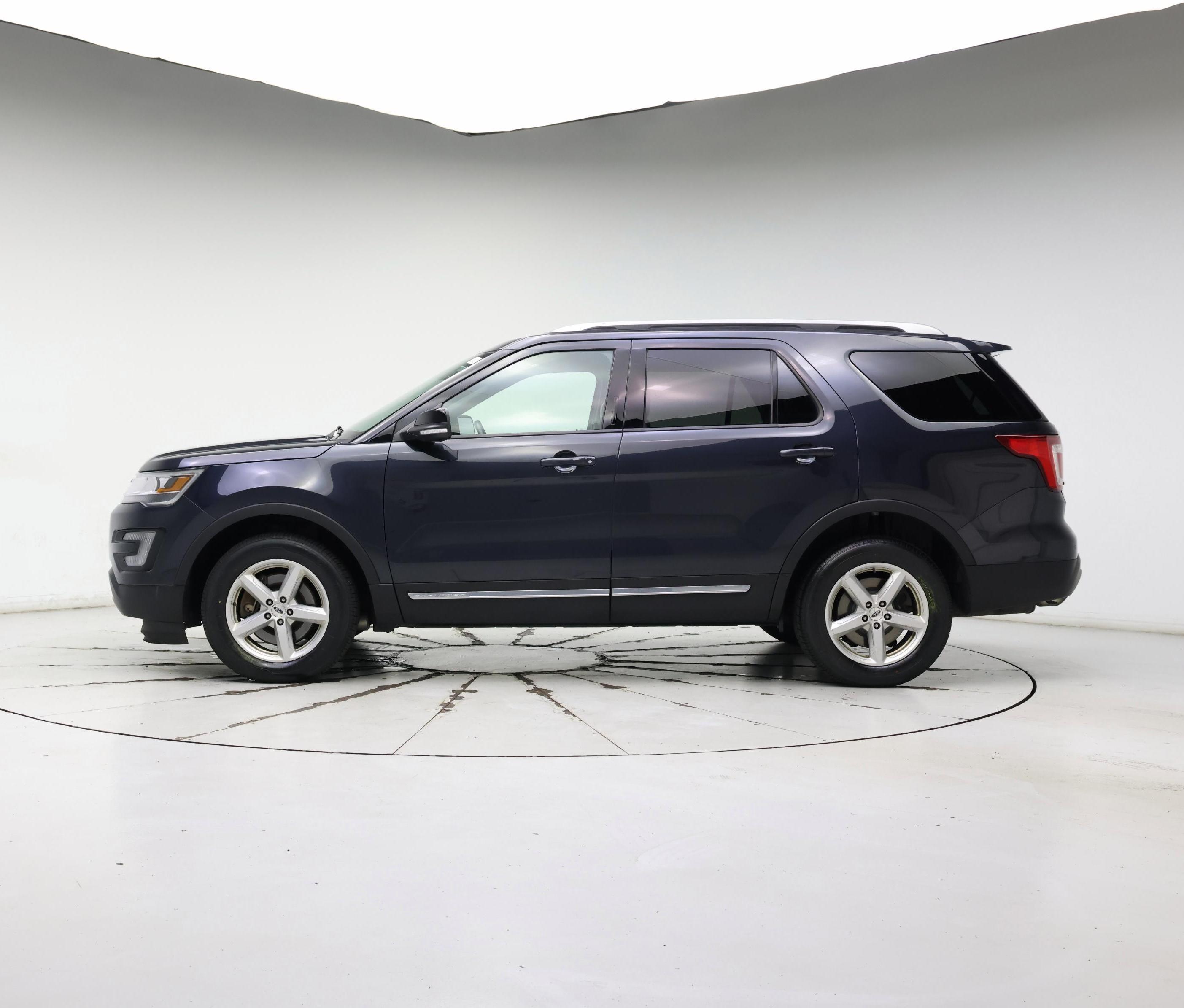 Thumbnail: 2017 Ford Explorer - 3