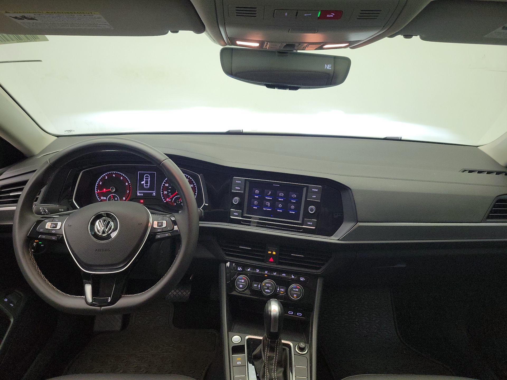 Thumbnail: 2021 Volkswagen Jetta - 9