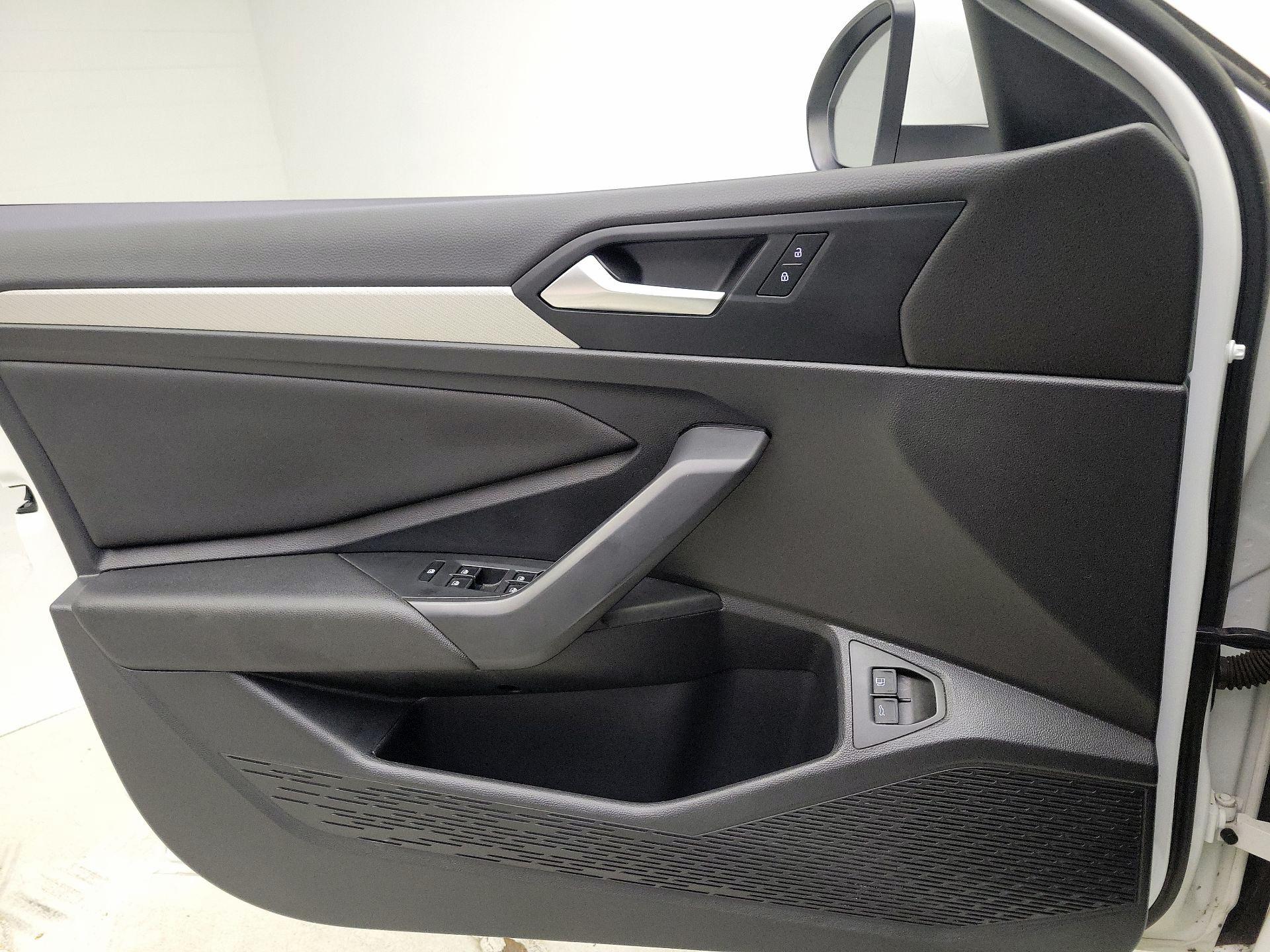 Thumbnail: 2021 Volkswagen Jetta - 12