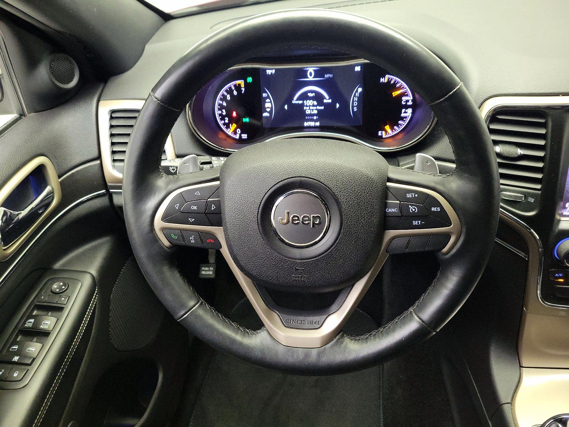 Thumbnail: 2015 Jeep Grand Cherokee - 10