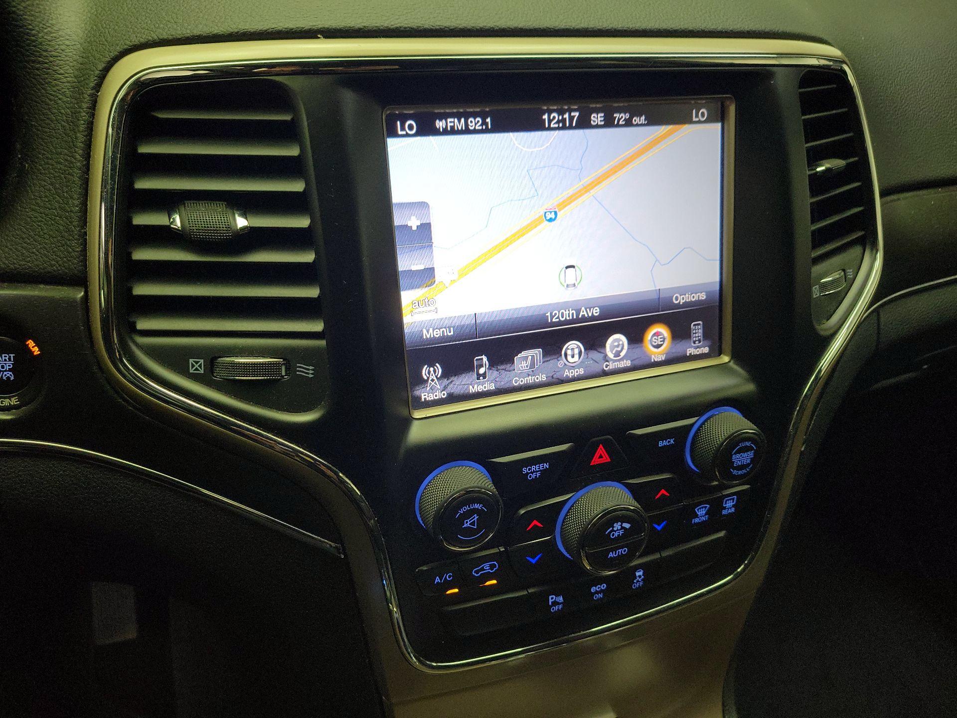 Thumbnail: 2015 Jeep Grand Cherokee - 14