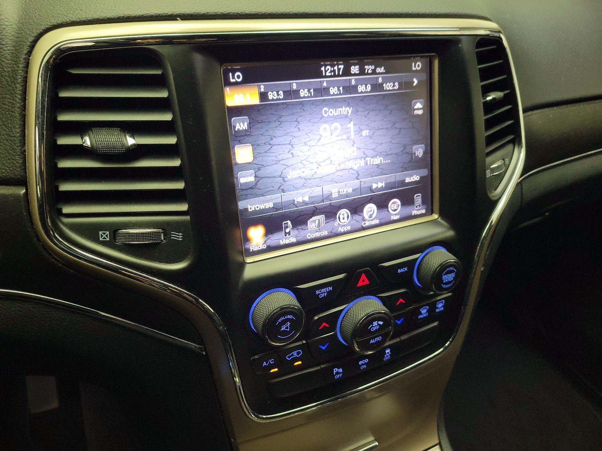 Thumbnail: 2015 Jeep Grand Cherokee - 16