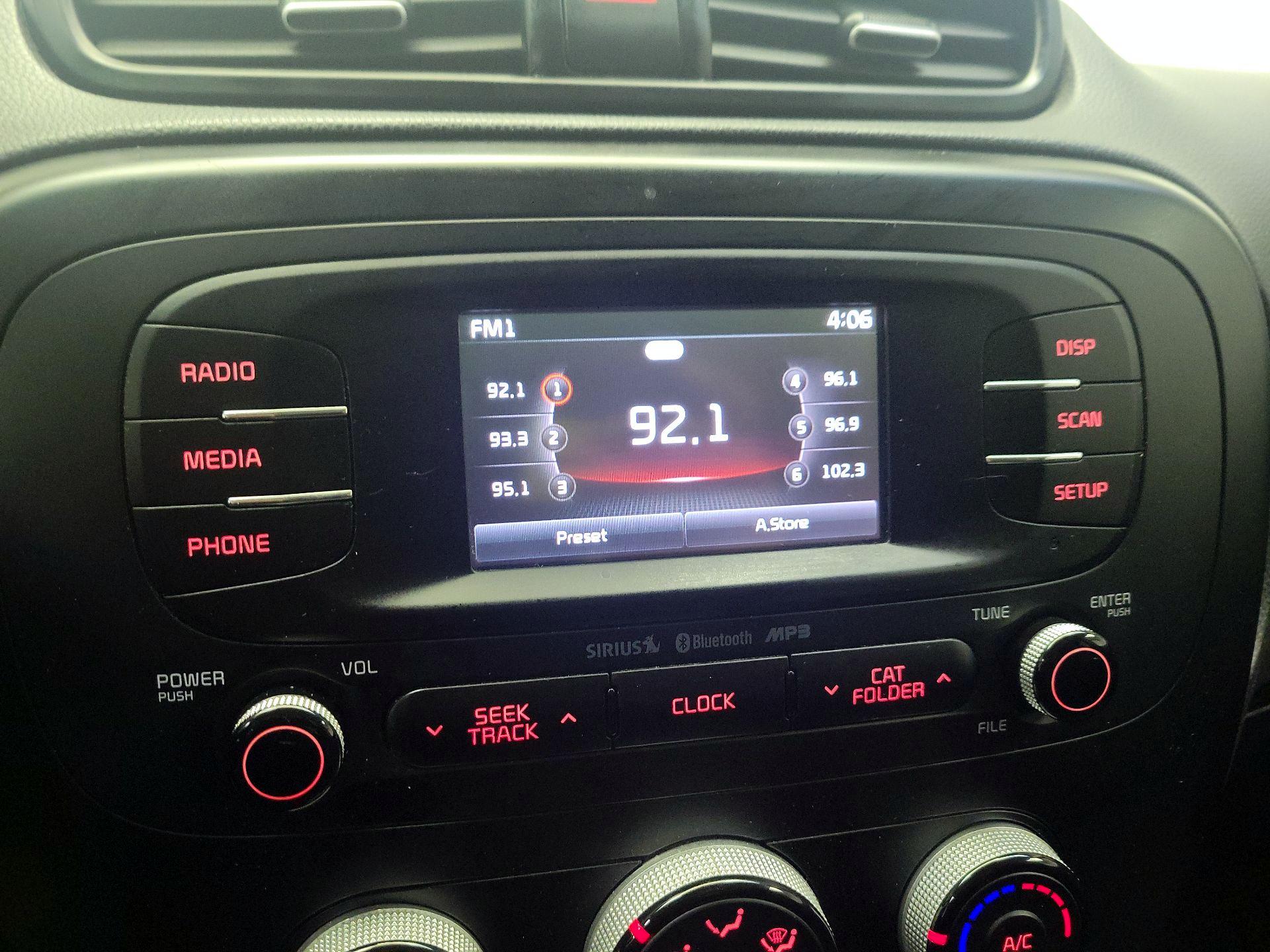 Thumbnail: 2016 Kia Soul - 15