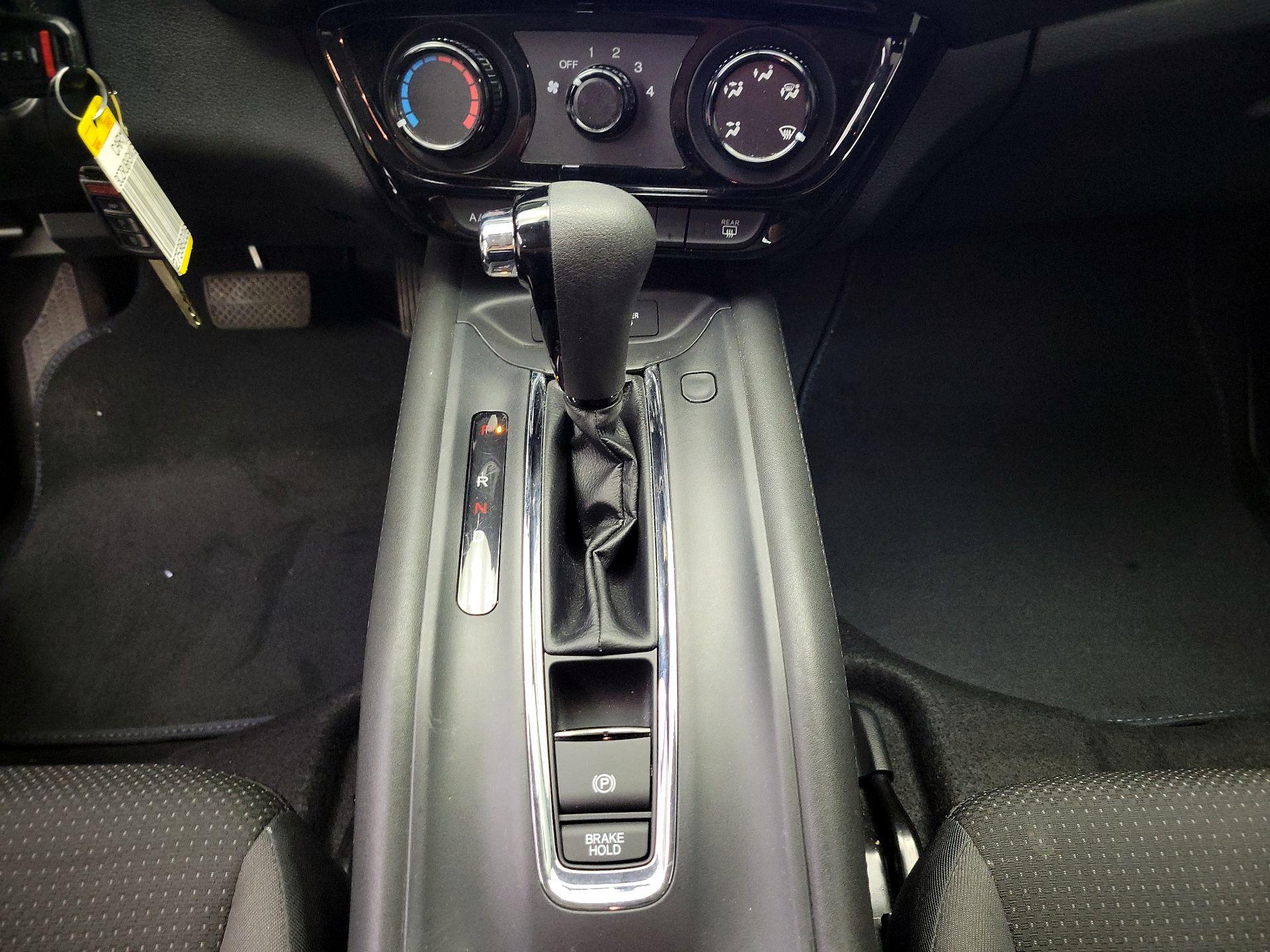 Thumbnail: 2019 Honda HR-V - 17