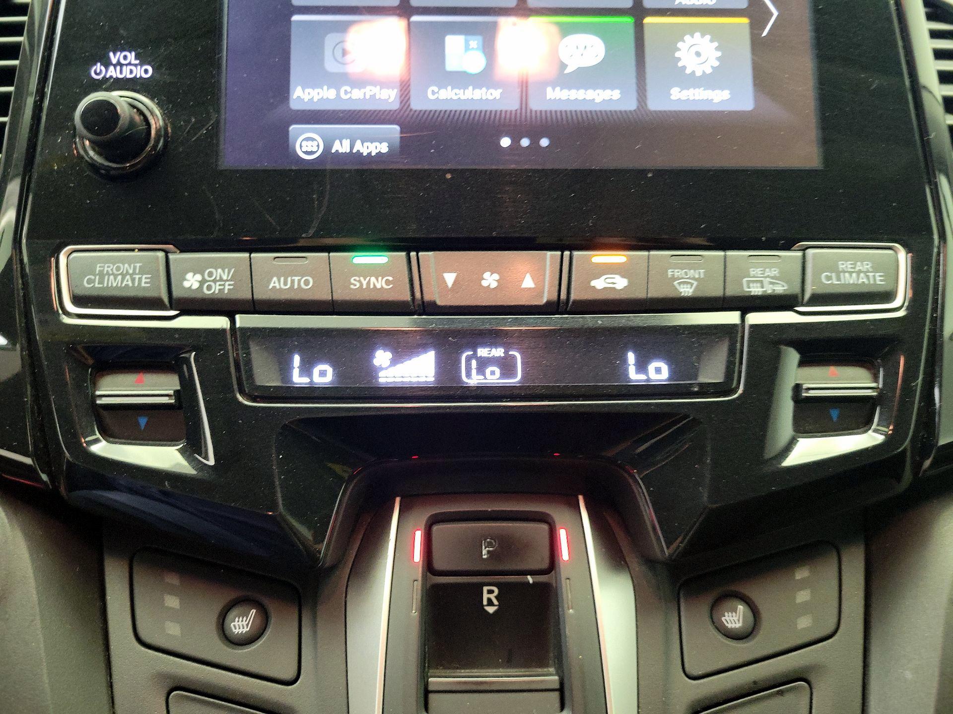 Thumbnail: 2019 Honda Odyssey - 16