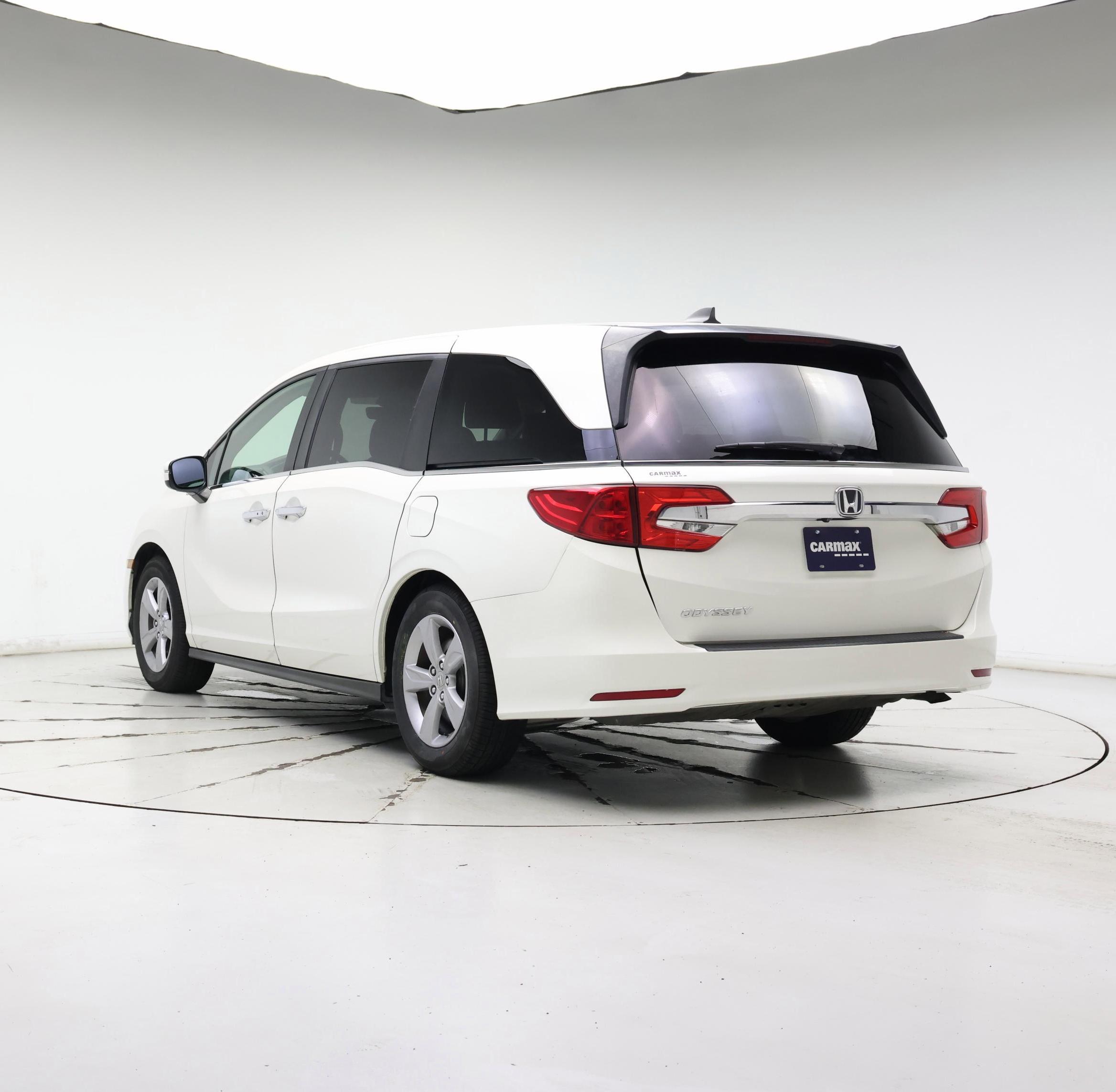 Thumbnail: 2019 Honda Odyssey - 2