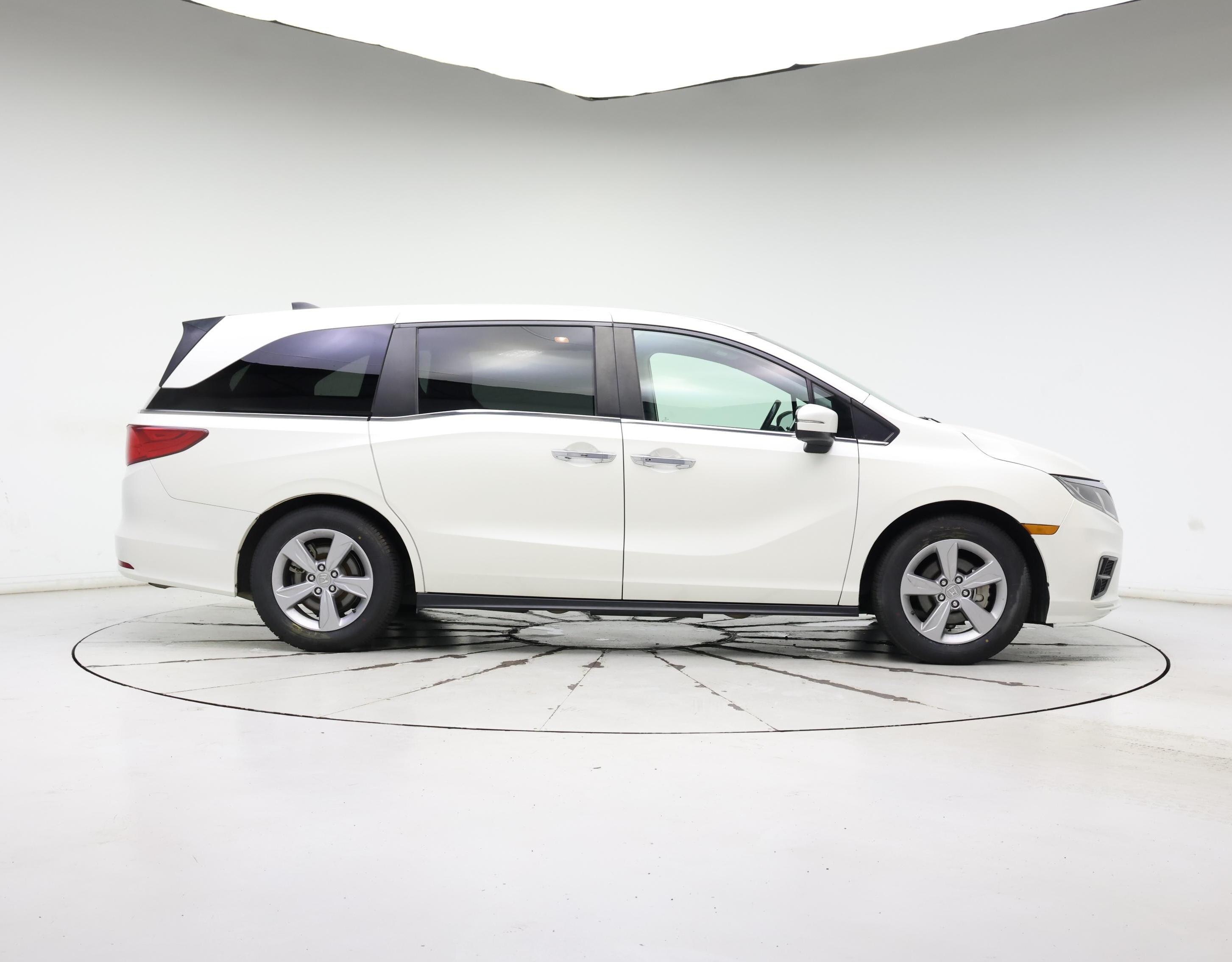 Thumbnail: 2019 Honda Odyssey - 7