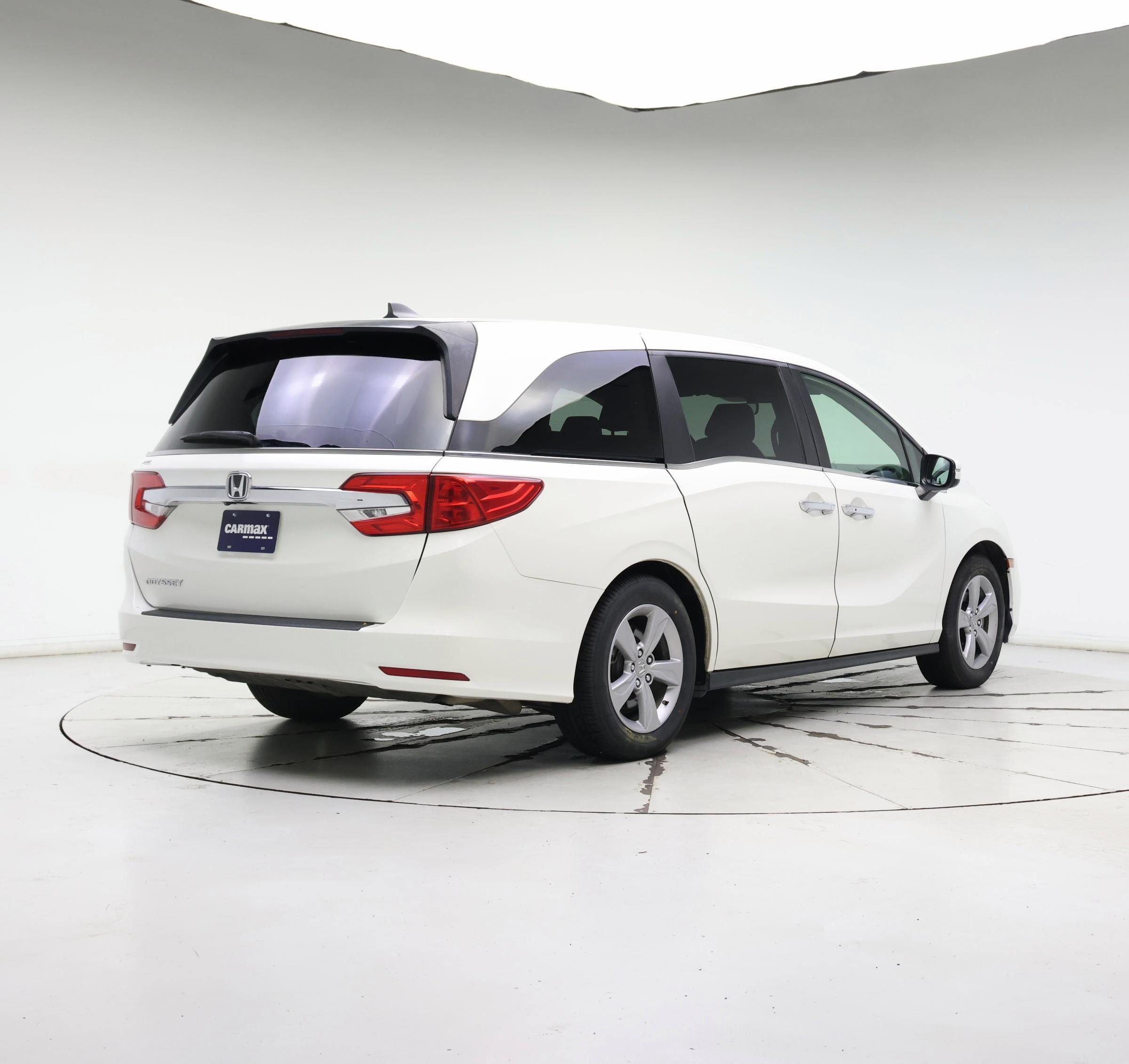 Thumbnail: 2019 Honda Odyssey - 8