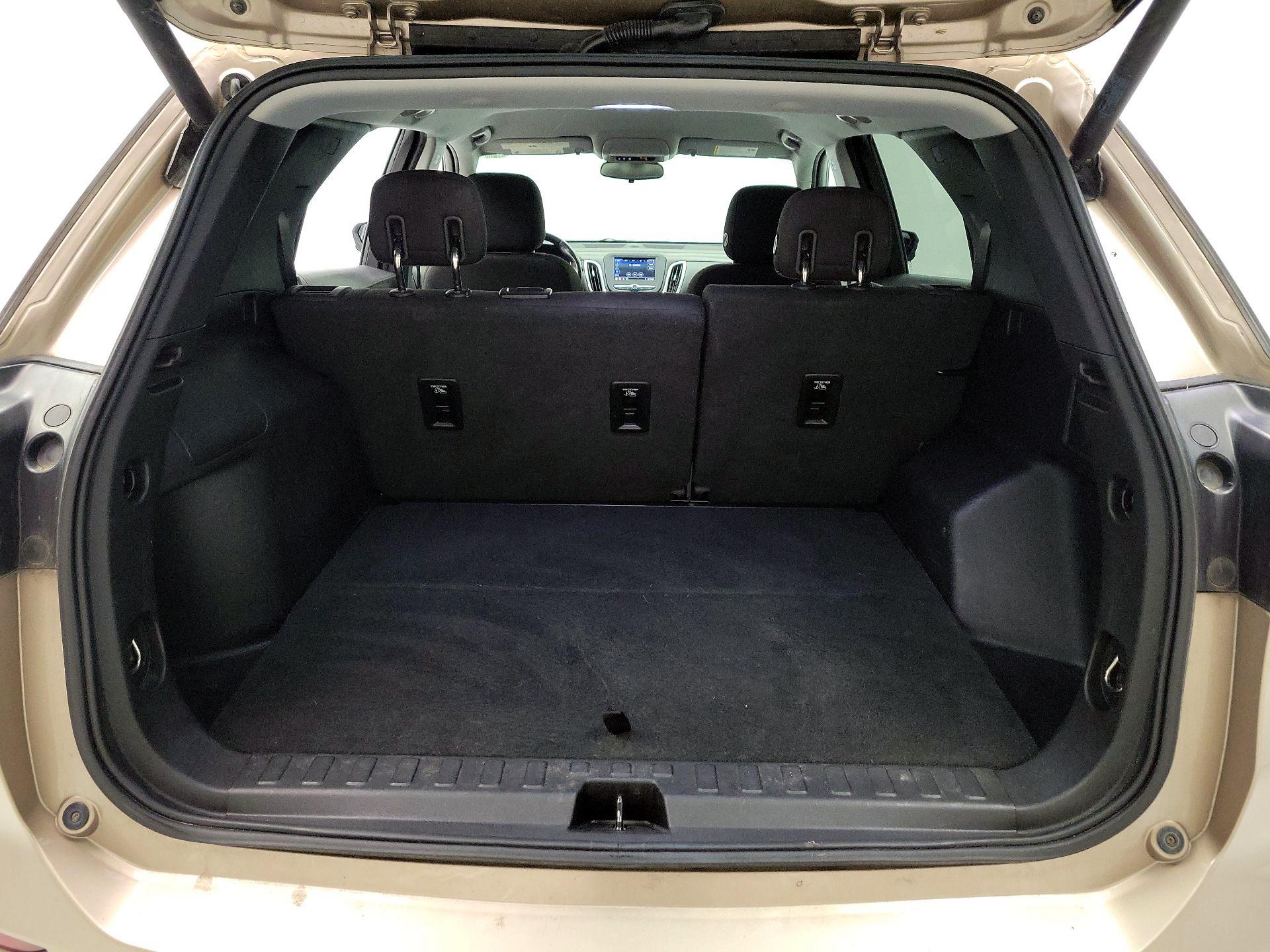 Thumbnail: 2019 Chevrolet Equinox - 19