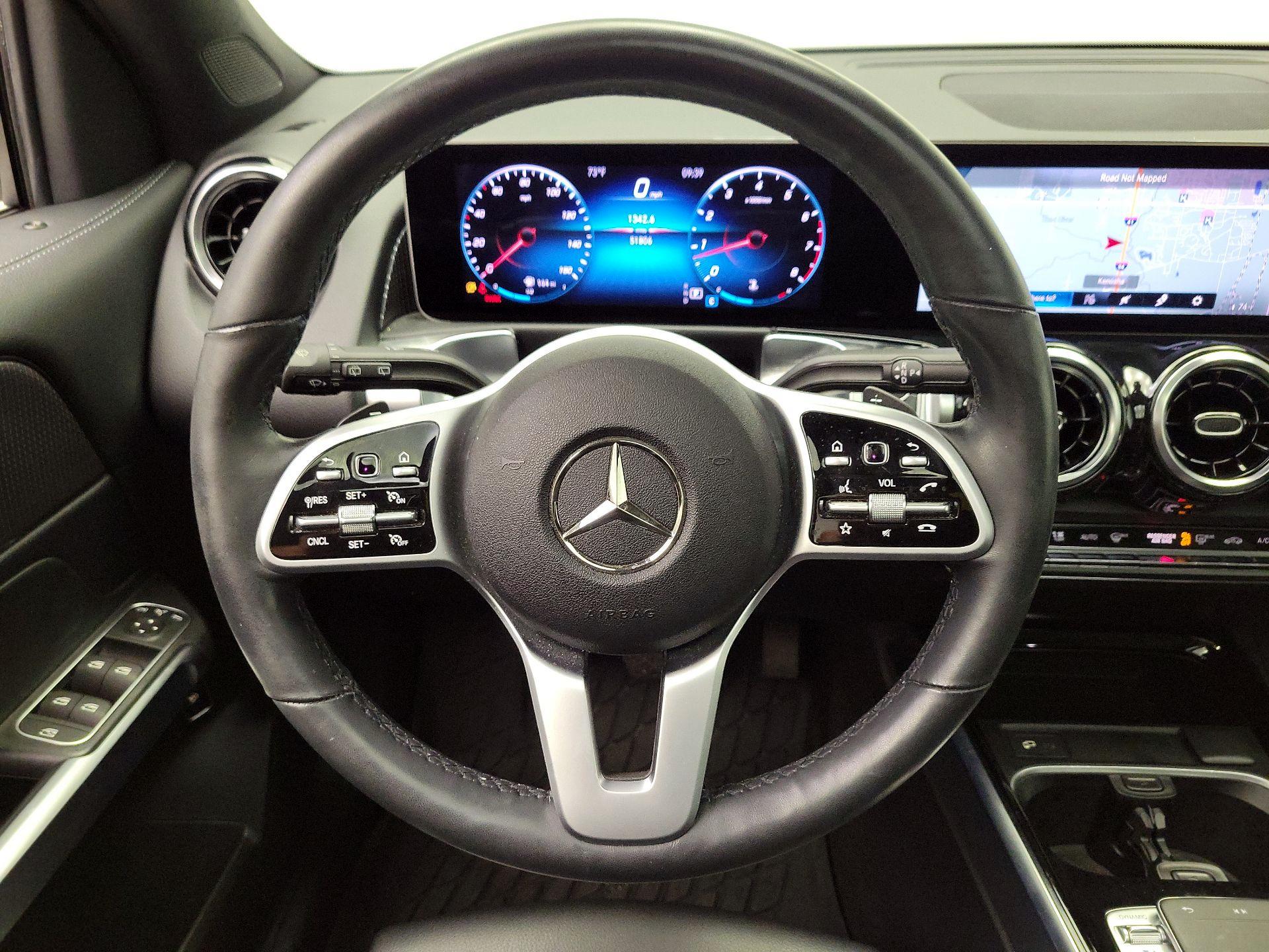 Thumbnail: 2020 Mercedes-Benz GLB - 10