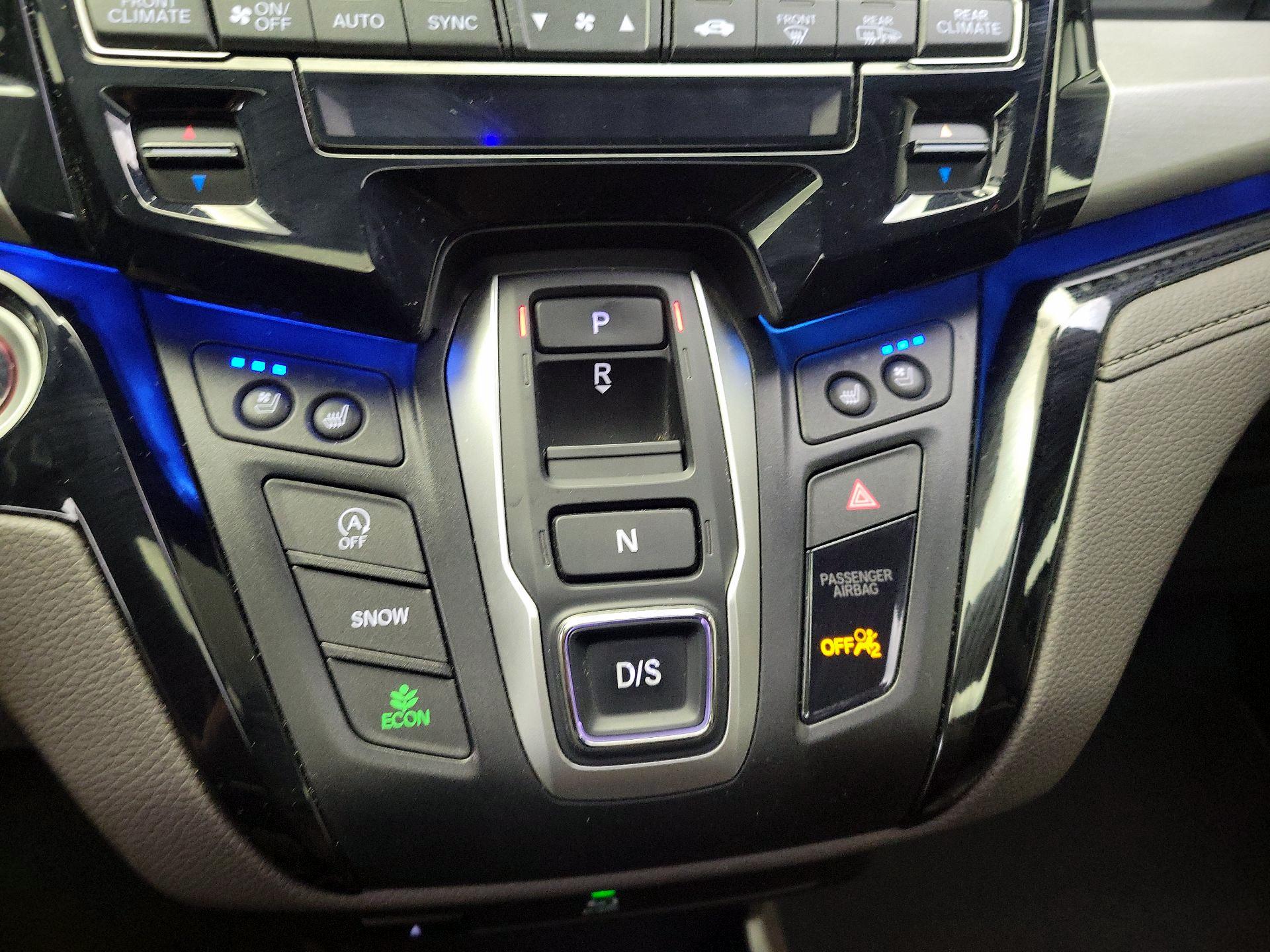 Thumbnail: 2018 Honda Odyssey - 18