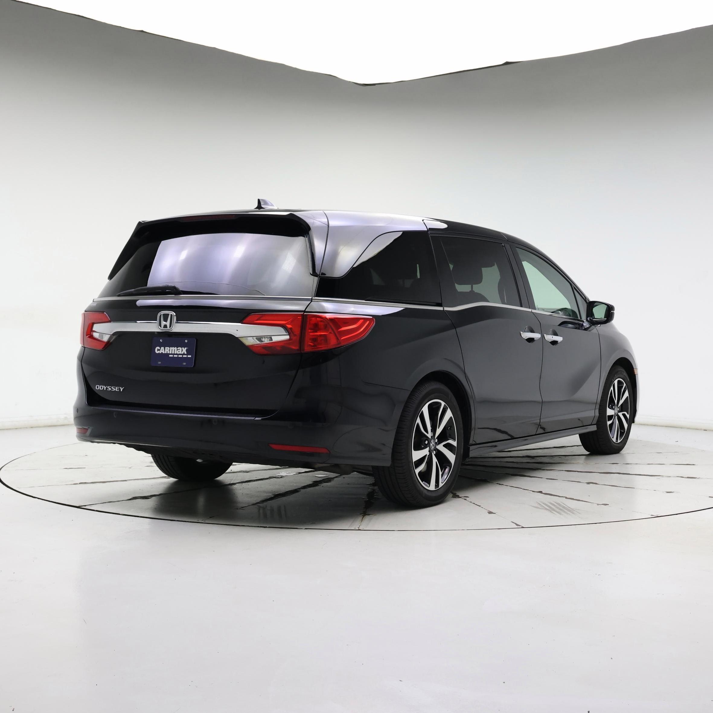 Thumbnail: 2018 Honda Odyssey - 8