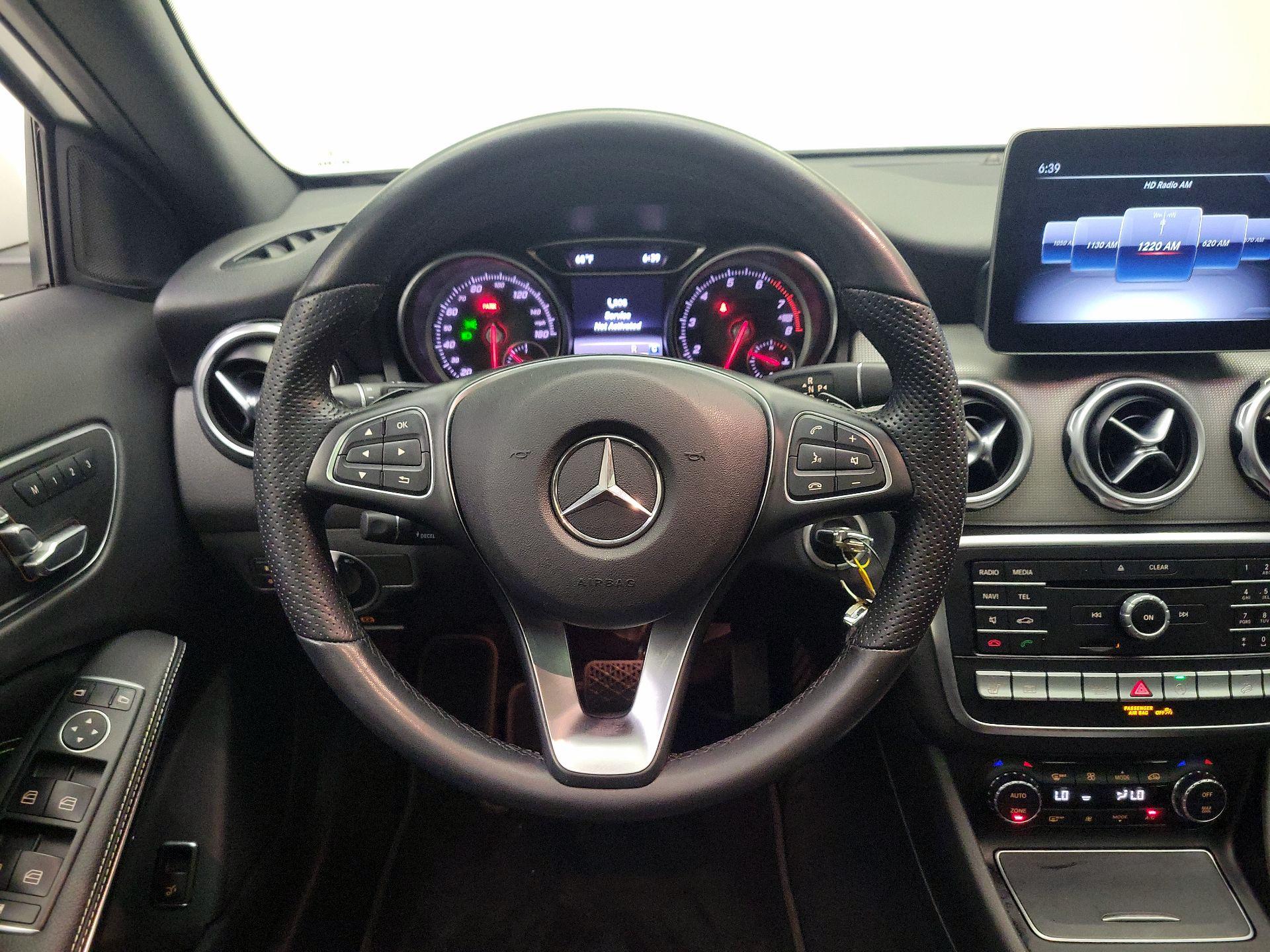 Thumbnail: 2020 Mercedes-Benz GLA - 10
