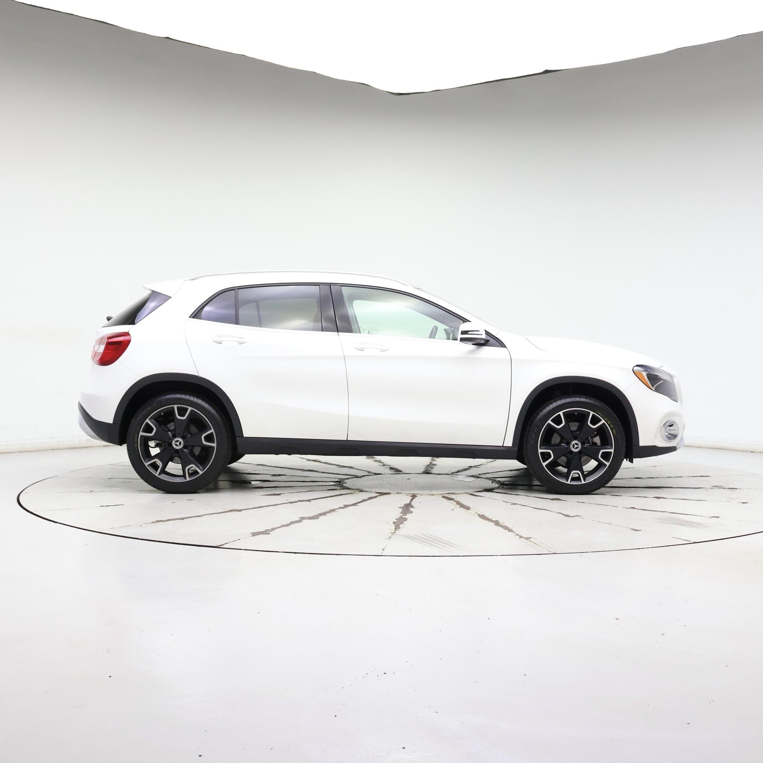 Thumbnail: 2020 Mercedes-Benz GLA - 7