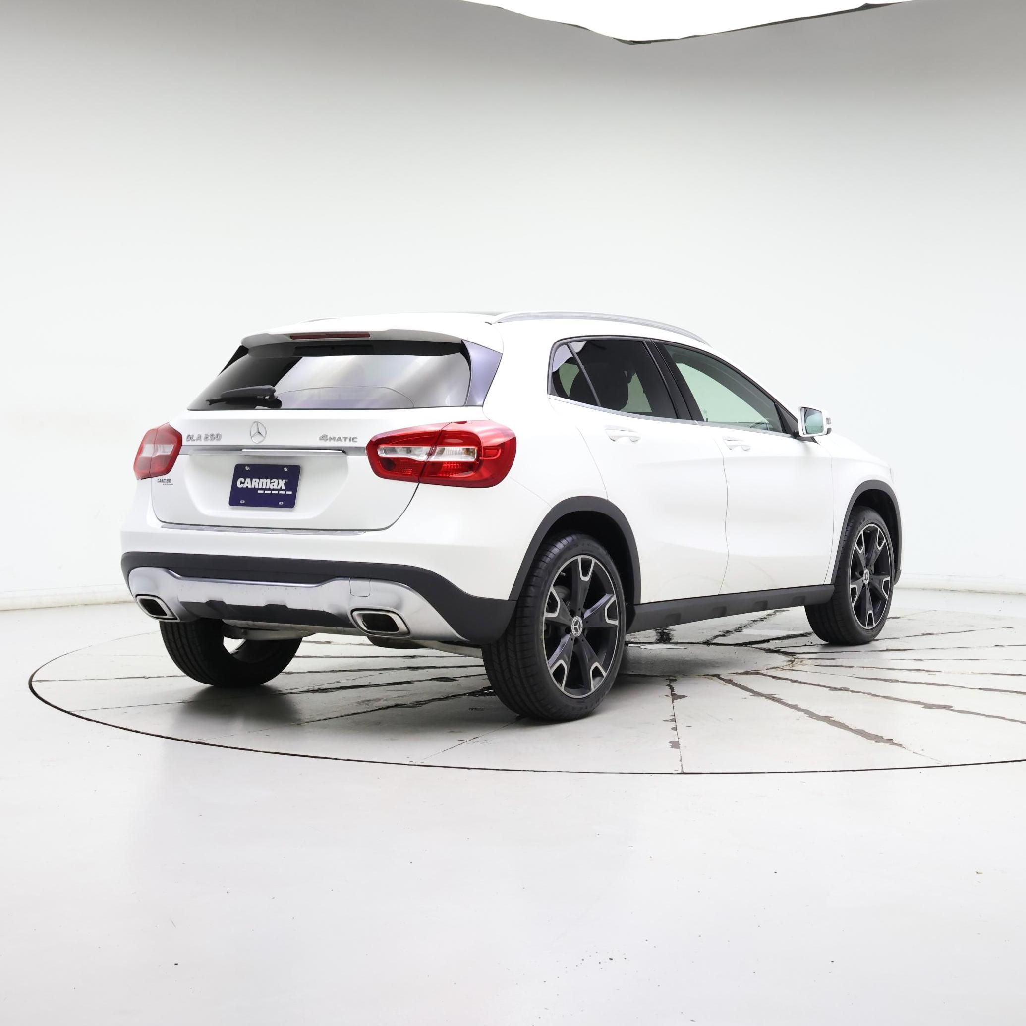 Thumbnail: 2020 Mercedes-Benz GLA - 8