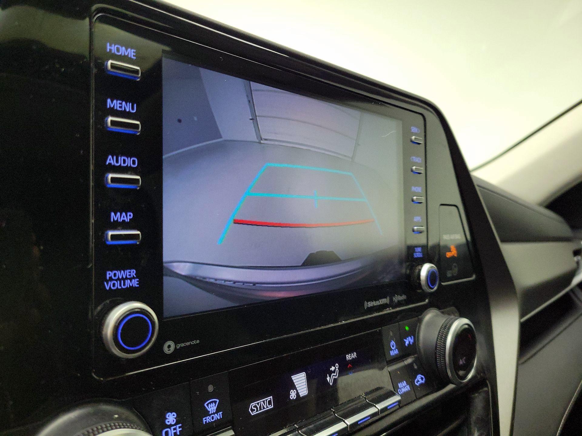 Thumbnail: 2021 Toyota Highlander - 13