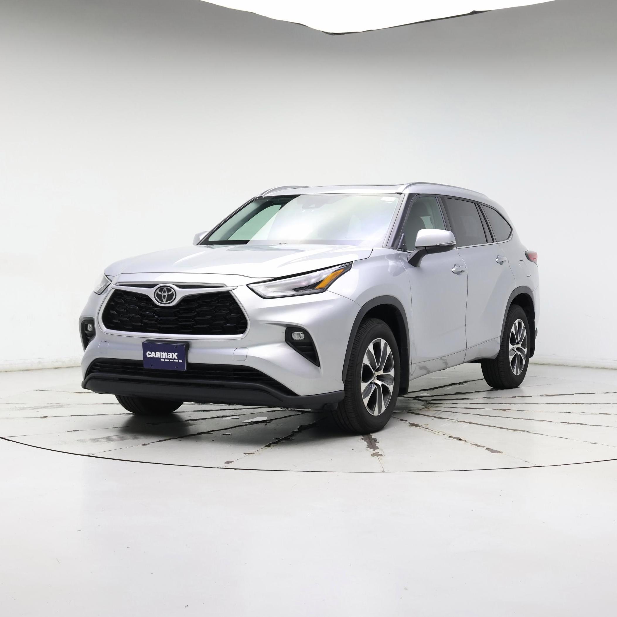 Thumbnail: 2021 Toyota Highlander - 4