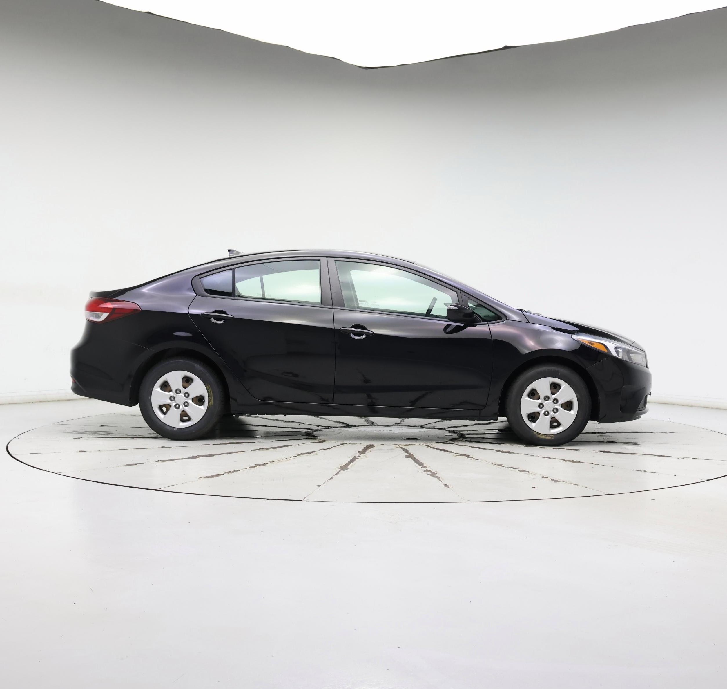 Thumbnail: 2018 Kia Forte - 7