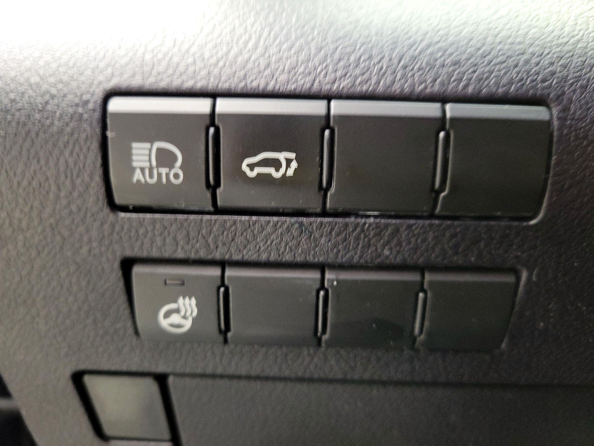 Thumbnail: 2017 Lexus RX - 13