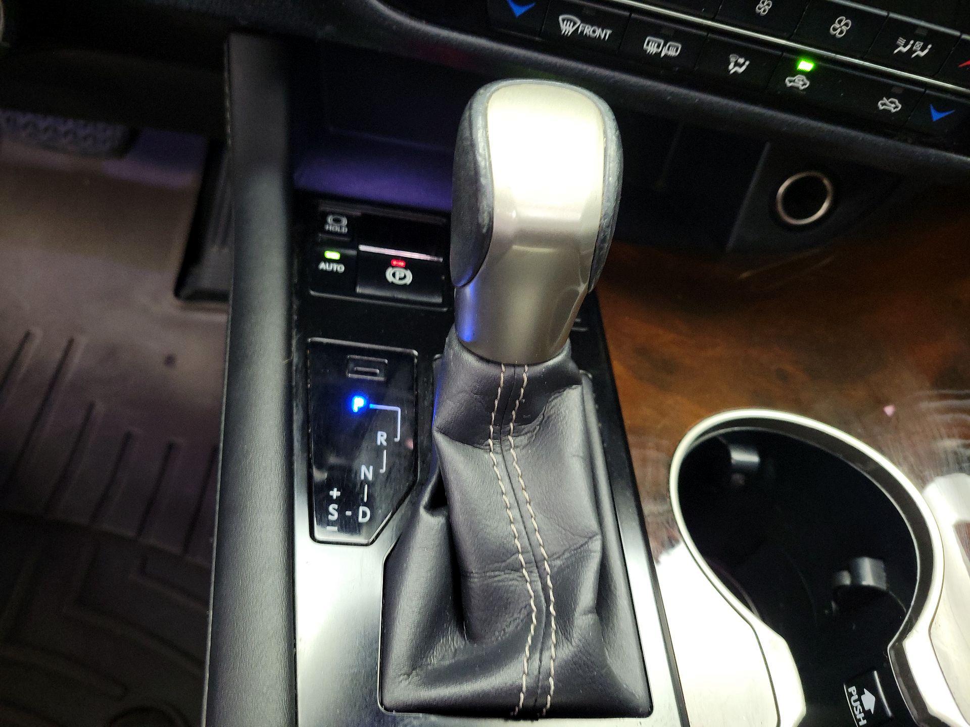 Thumbnail: 2017 Lexus RX - 17