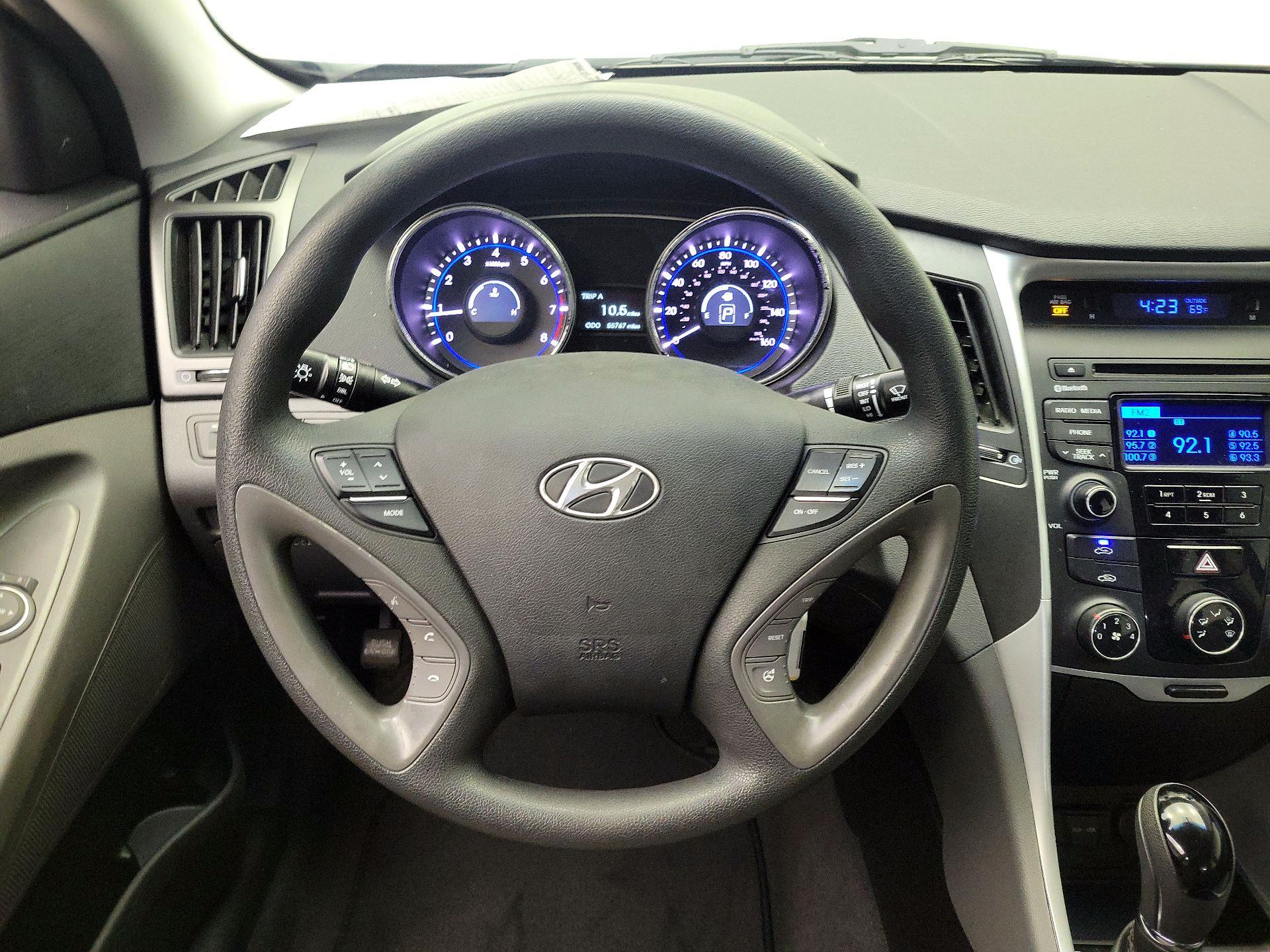 Thumbnail: 2014 Hyundai Sonata - 10