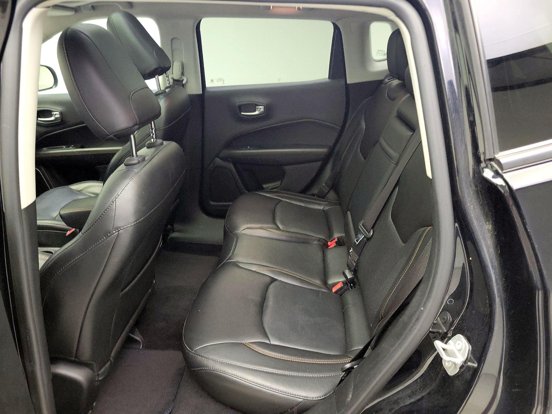 Thumbnail: 2018 Jeep Compass - 20