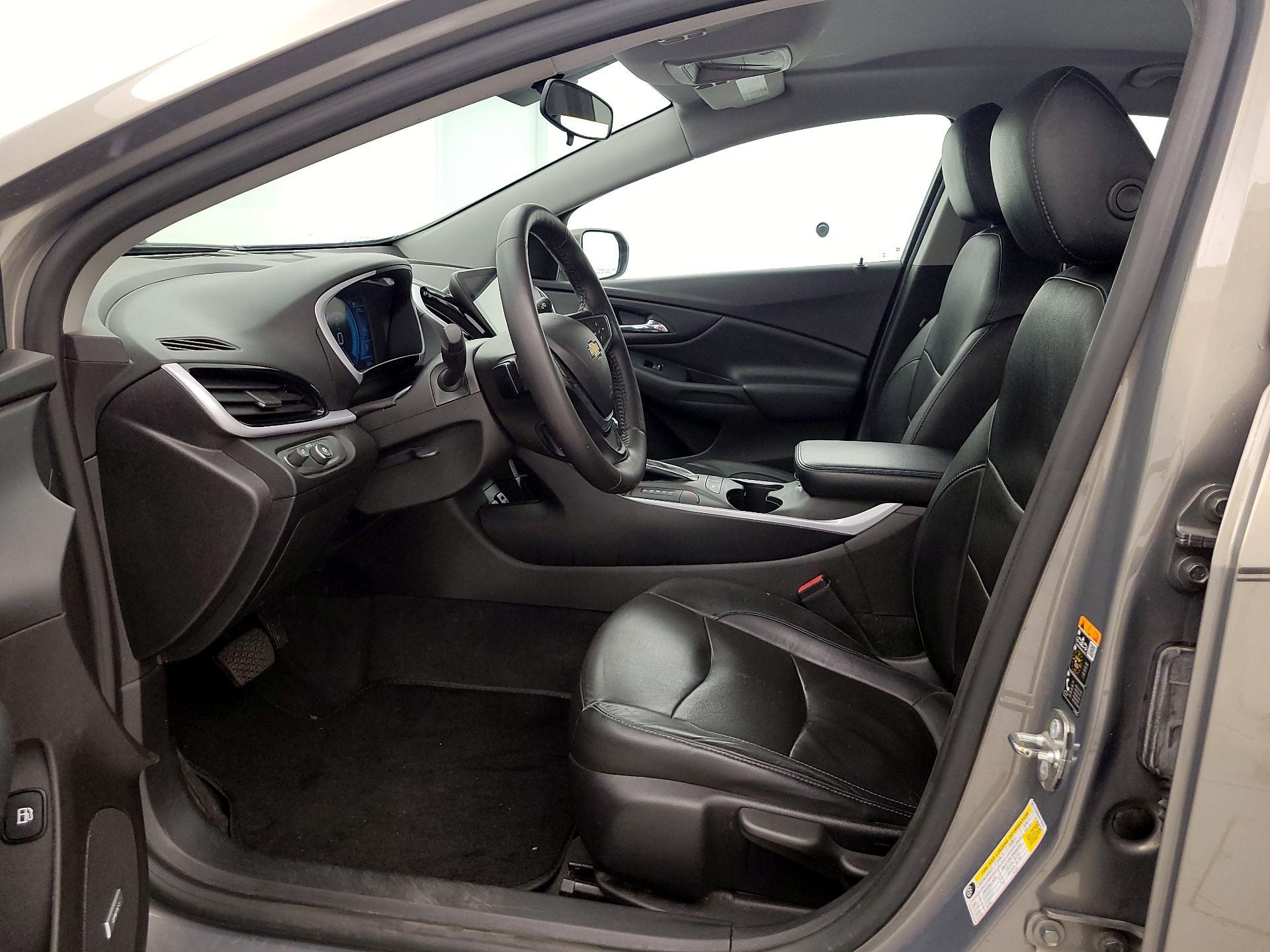 Thumbnail: 2017 Chevrolet Volt - 11