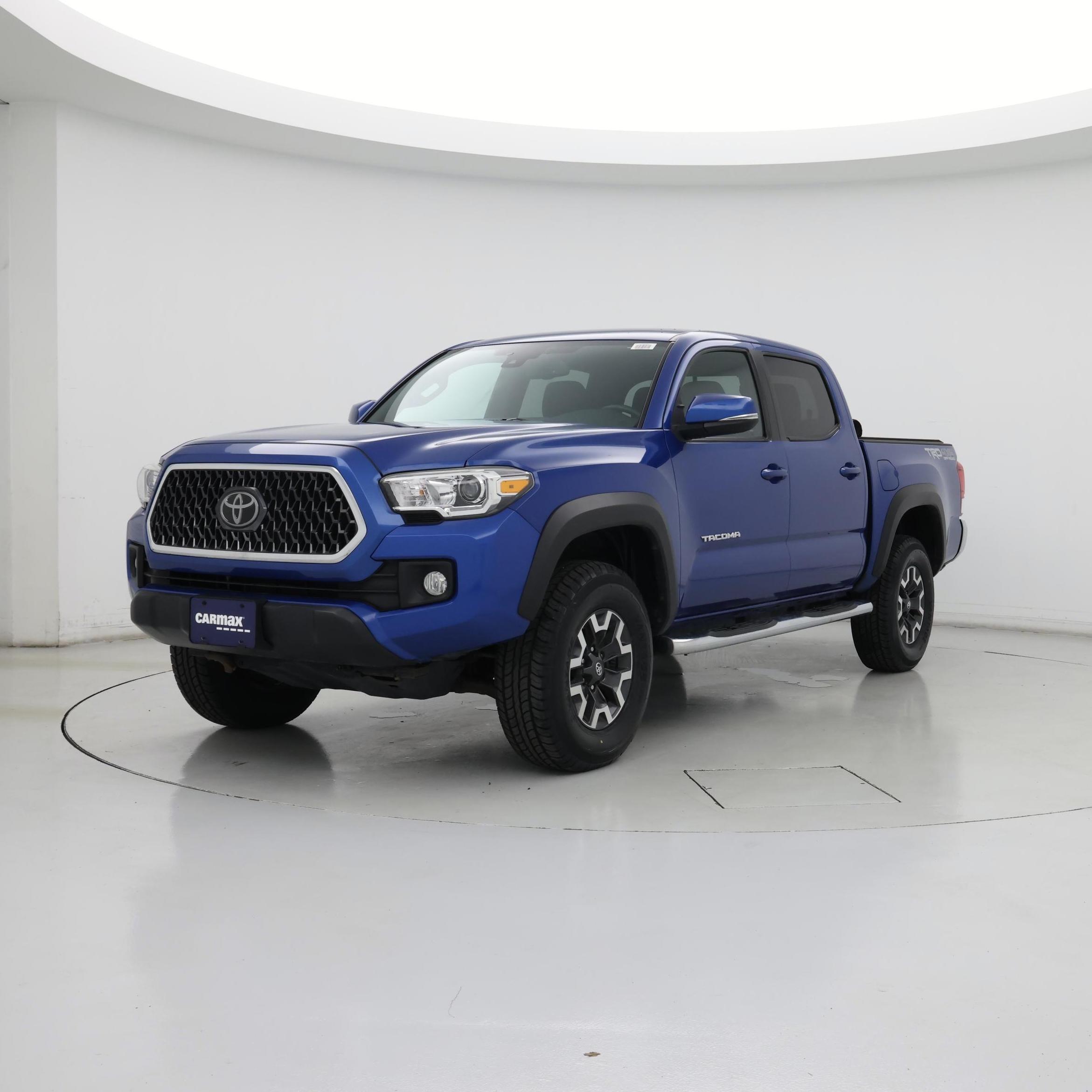 Thumbnail: 2018 Toyota Tacoma - 4