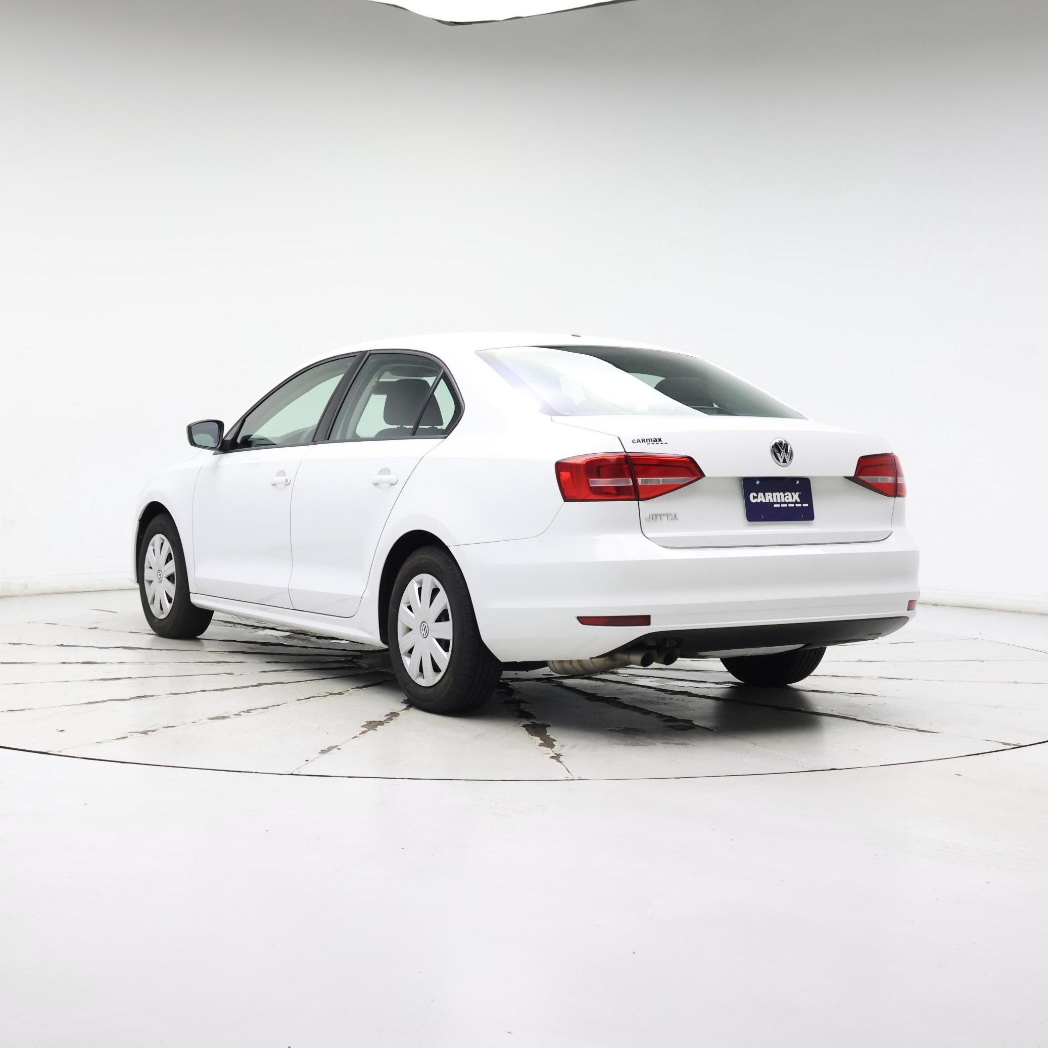 Thumbnail: 2015 Volkswagen Jetta - 2