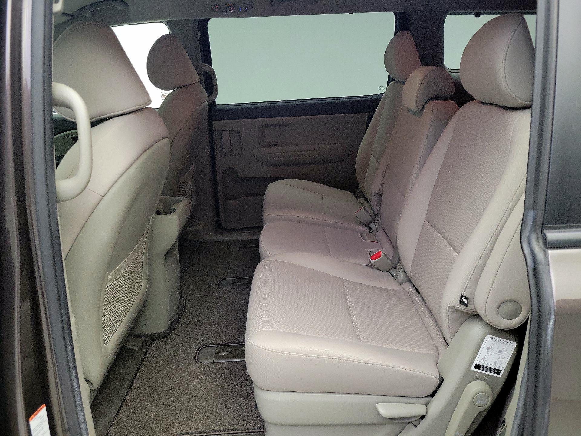 Thumbnail: 2016 Kia Sedona - 19
