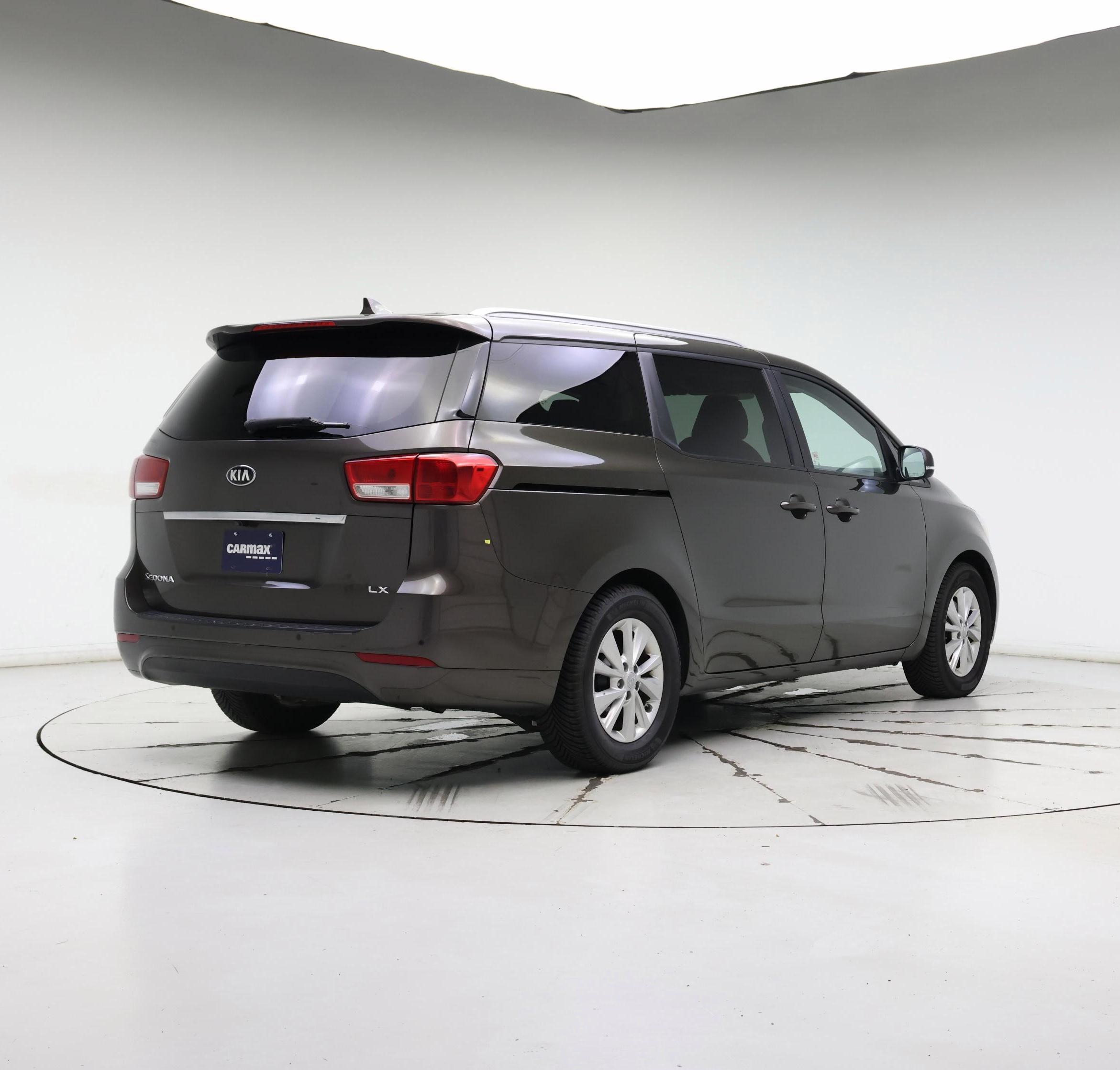 Thumbnail: 2016 Kia Sedona - 8