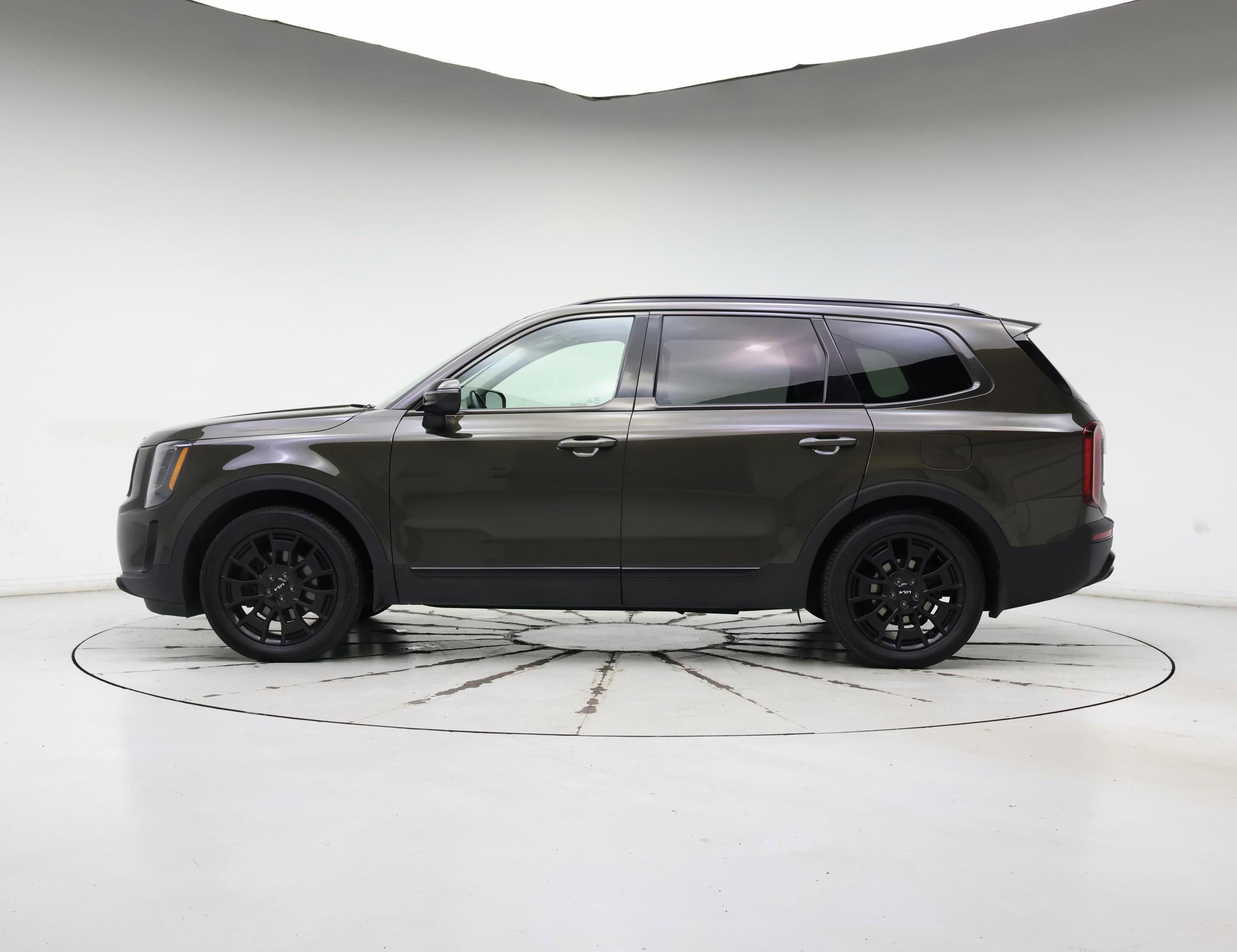 Thumbnail: 2022 Kia Telluride - 3