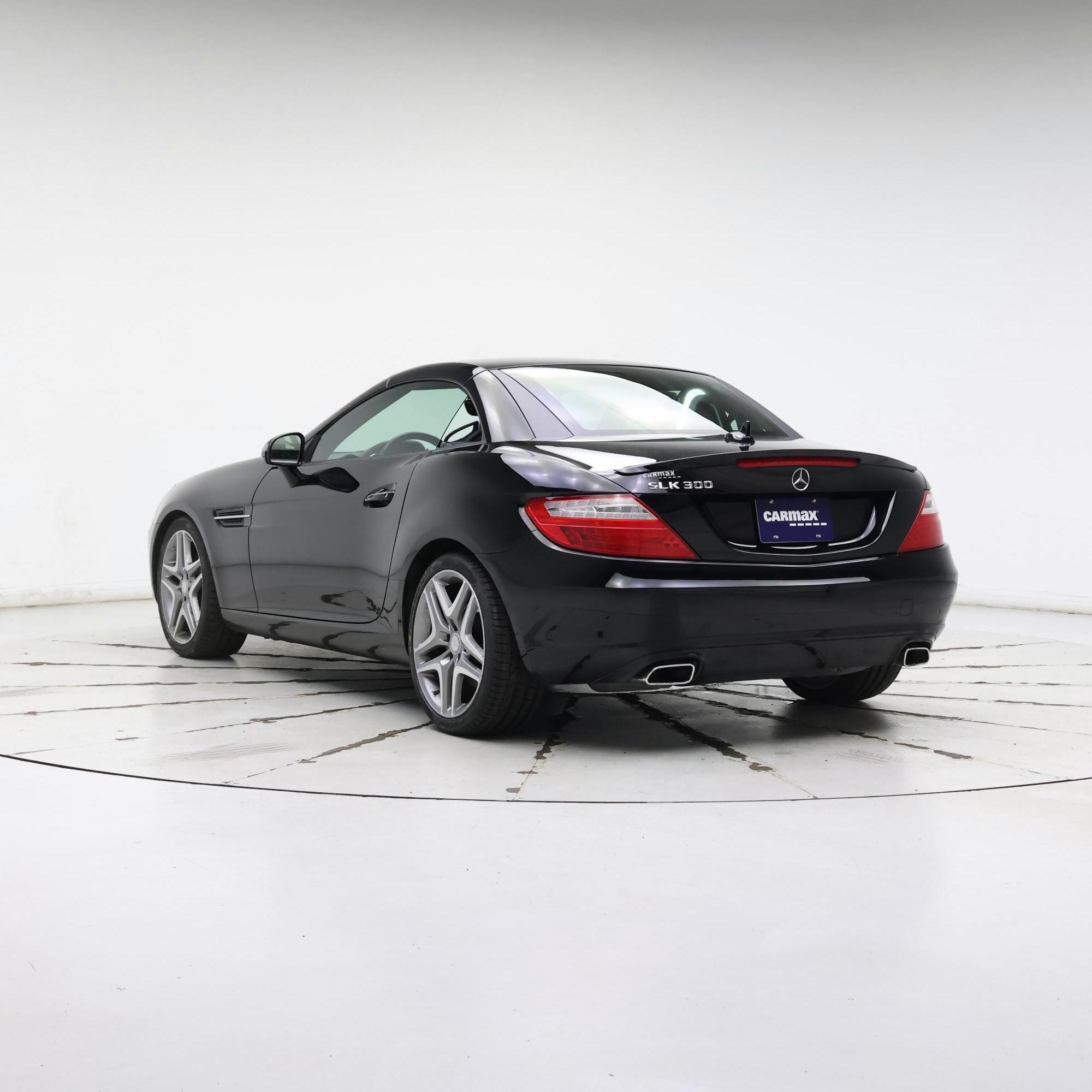 Thumbnail: 2016 Mercedes-Benz SLK - 2
