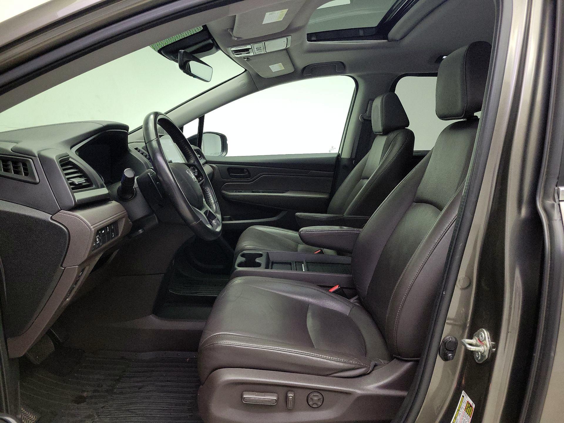 Thumbnail: 2019 Honda Odyssey - 11