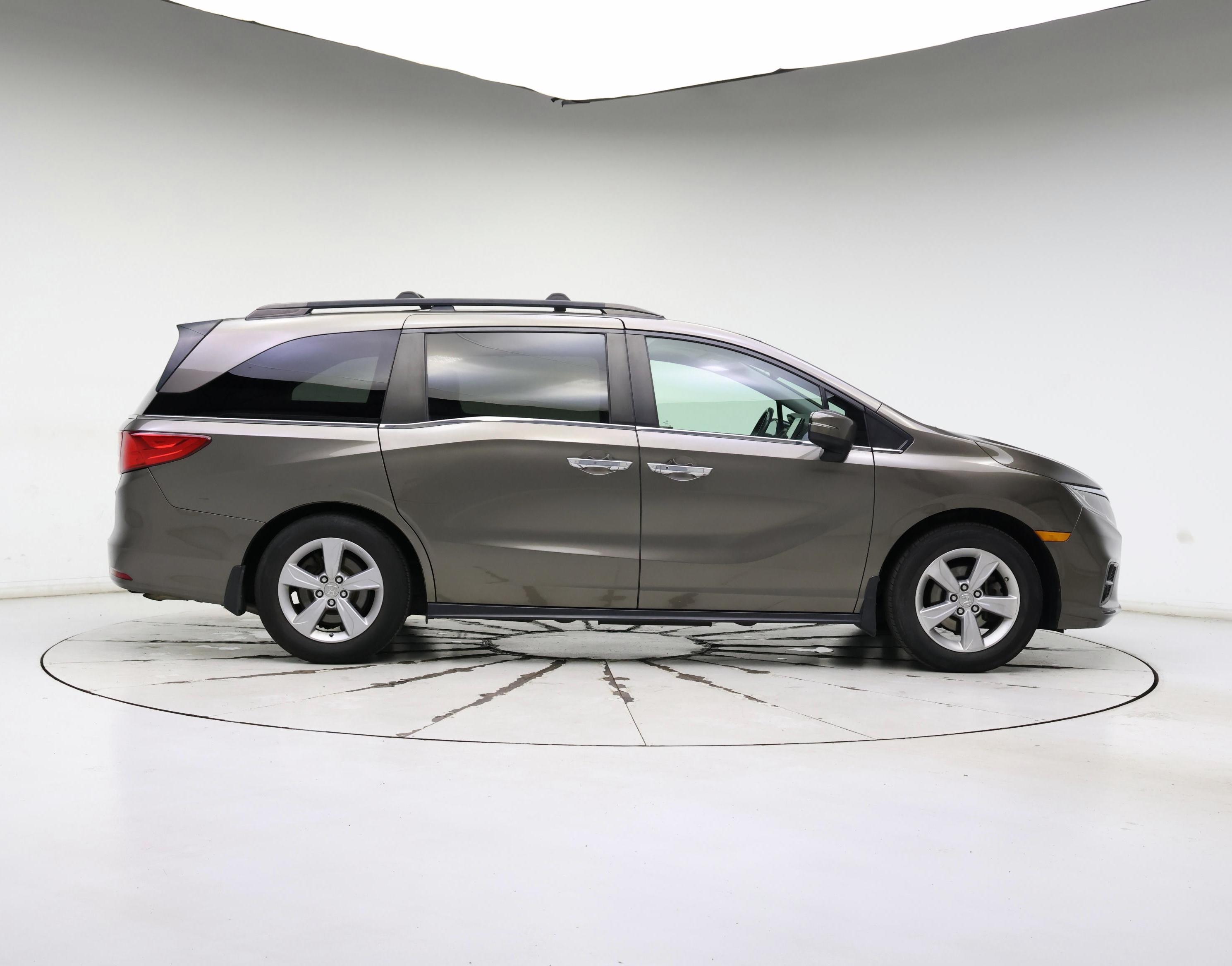Thumbnail: 2019 Honda Odyssey - 7