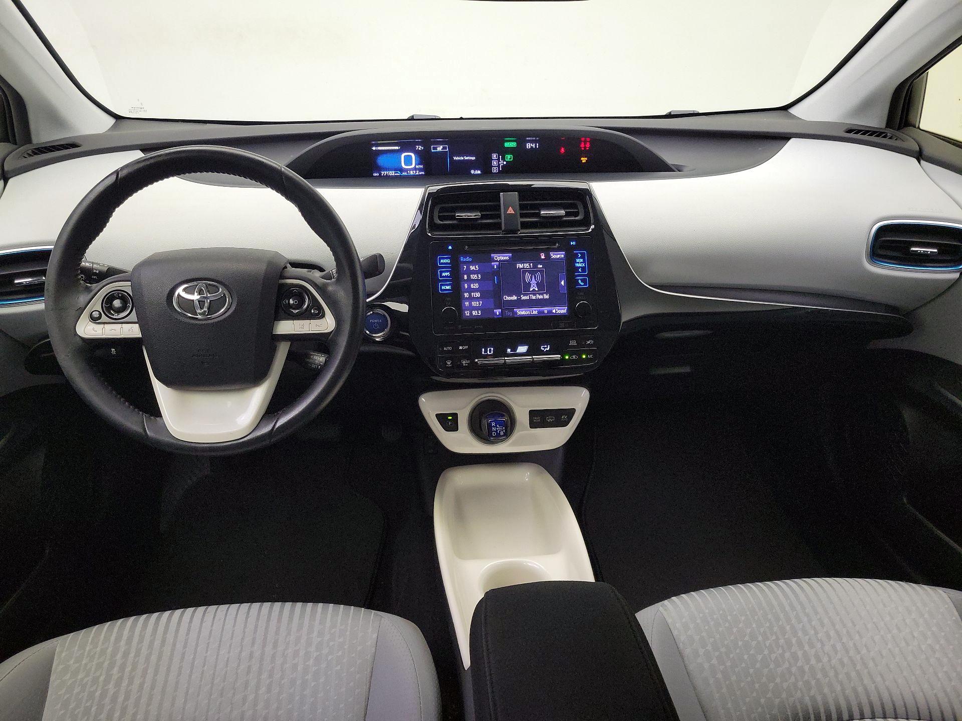 Thumbnail: 2017 Toyota Prius Prime - 9