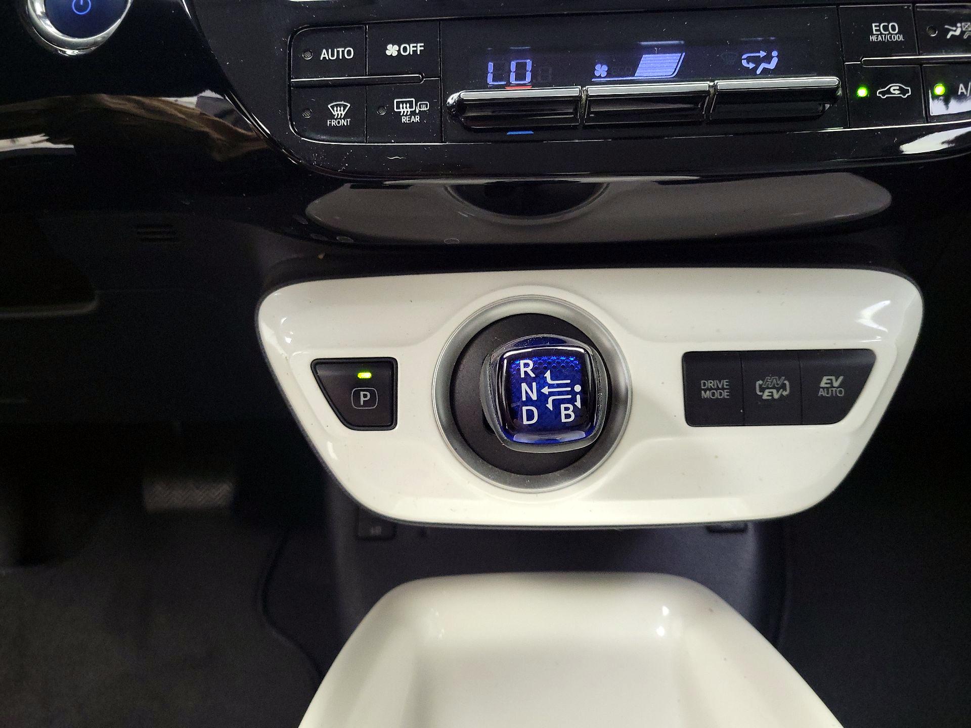 Thumbnail: 2017 Toyota Prius Prime - 17
